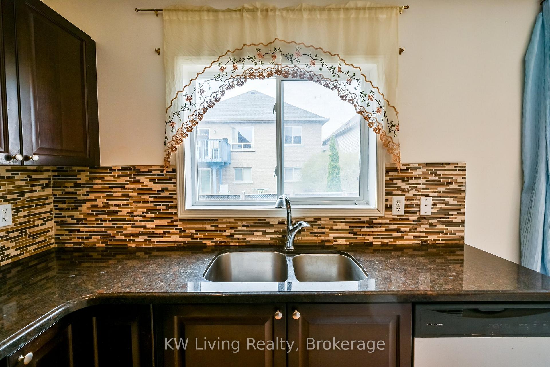 Photo 7 of 44 Galea Drive, Ajax, Central East — HOMEH