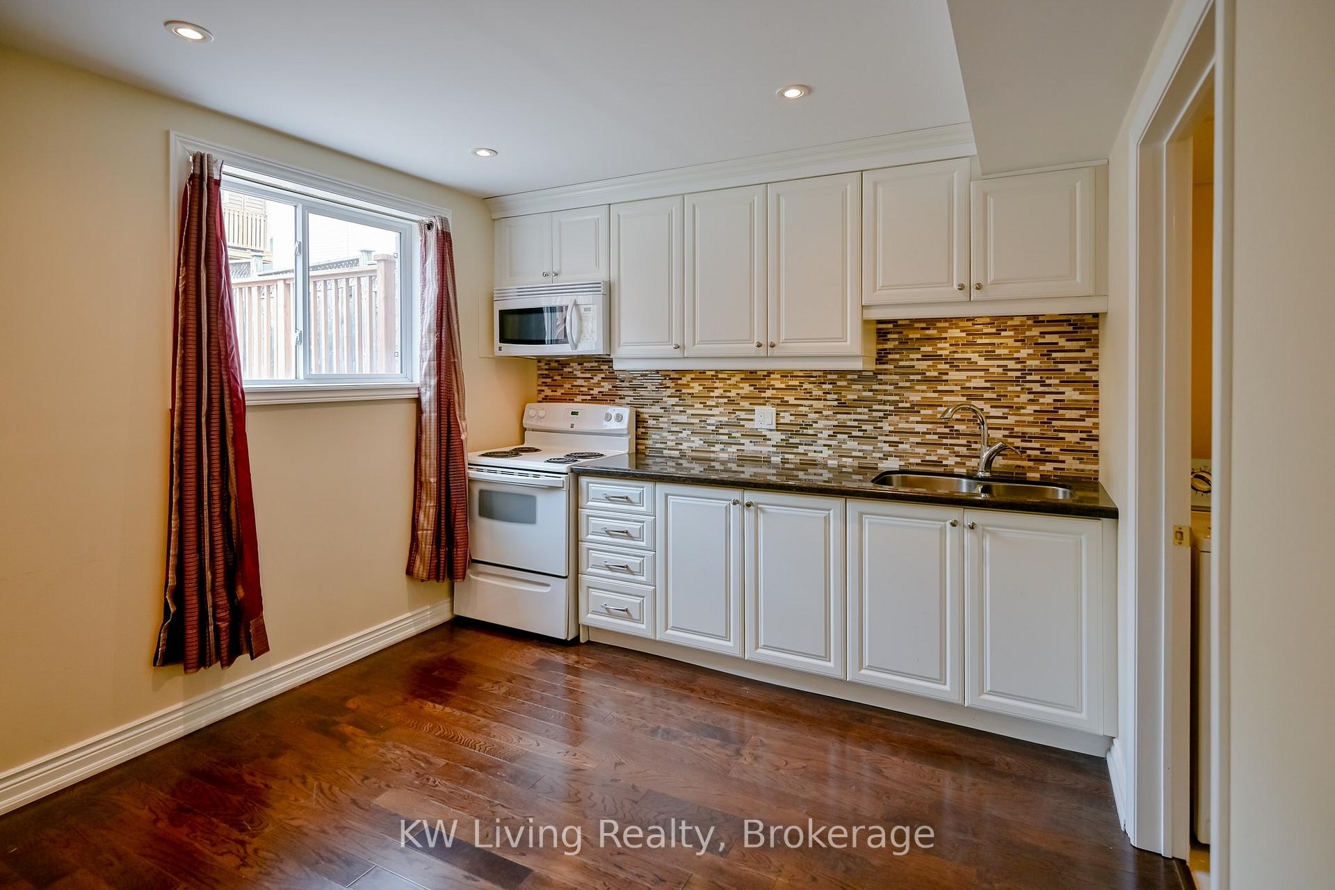 Photo 15 of 44 Galea Drive, Ajax, Central East — HOMEH