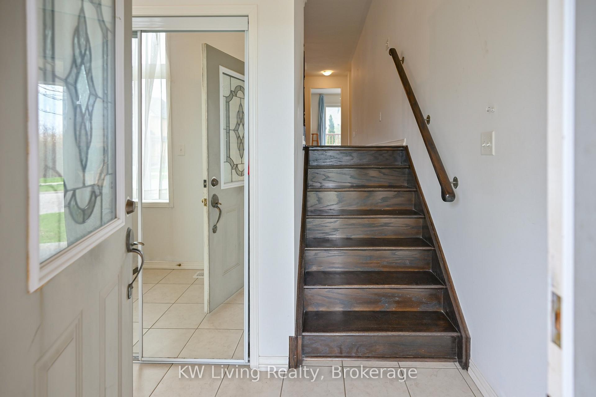 Photo 29 of 44 Galea Drive, Ajax, Central East — HOMEH