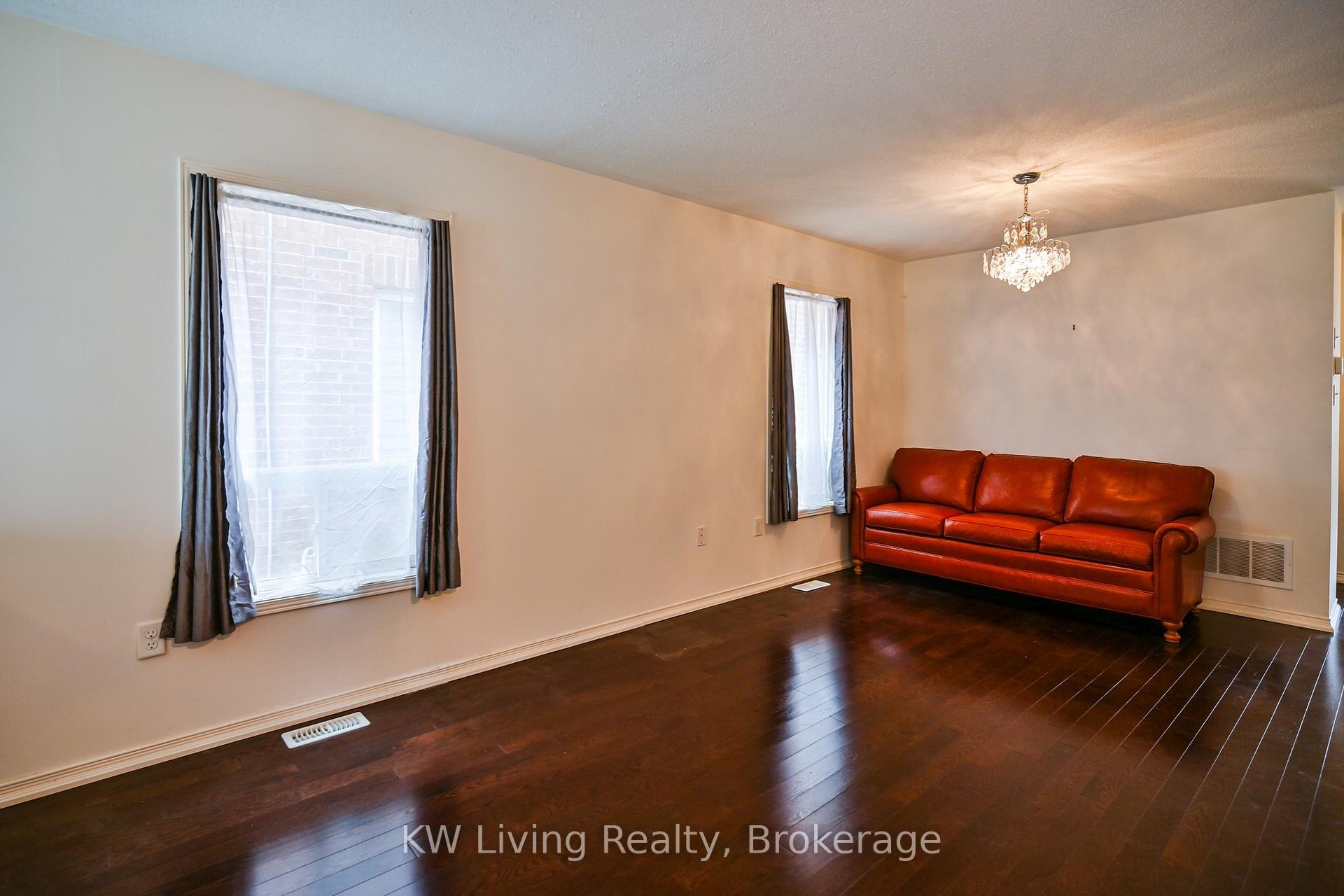 Photo 30 of 44 Galea Drive, Ajax, Central East — HOMEH