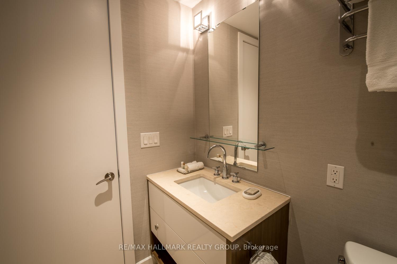 Photo 8 of Unit 1203, 300 Lisgar Street, Ottawa, Ottawa Centre — HOMEH