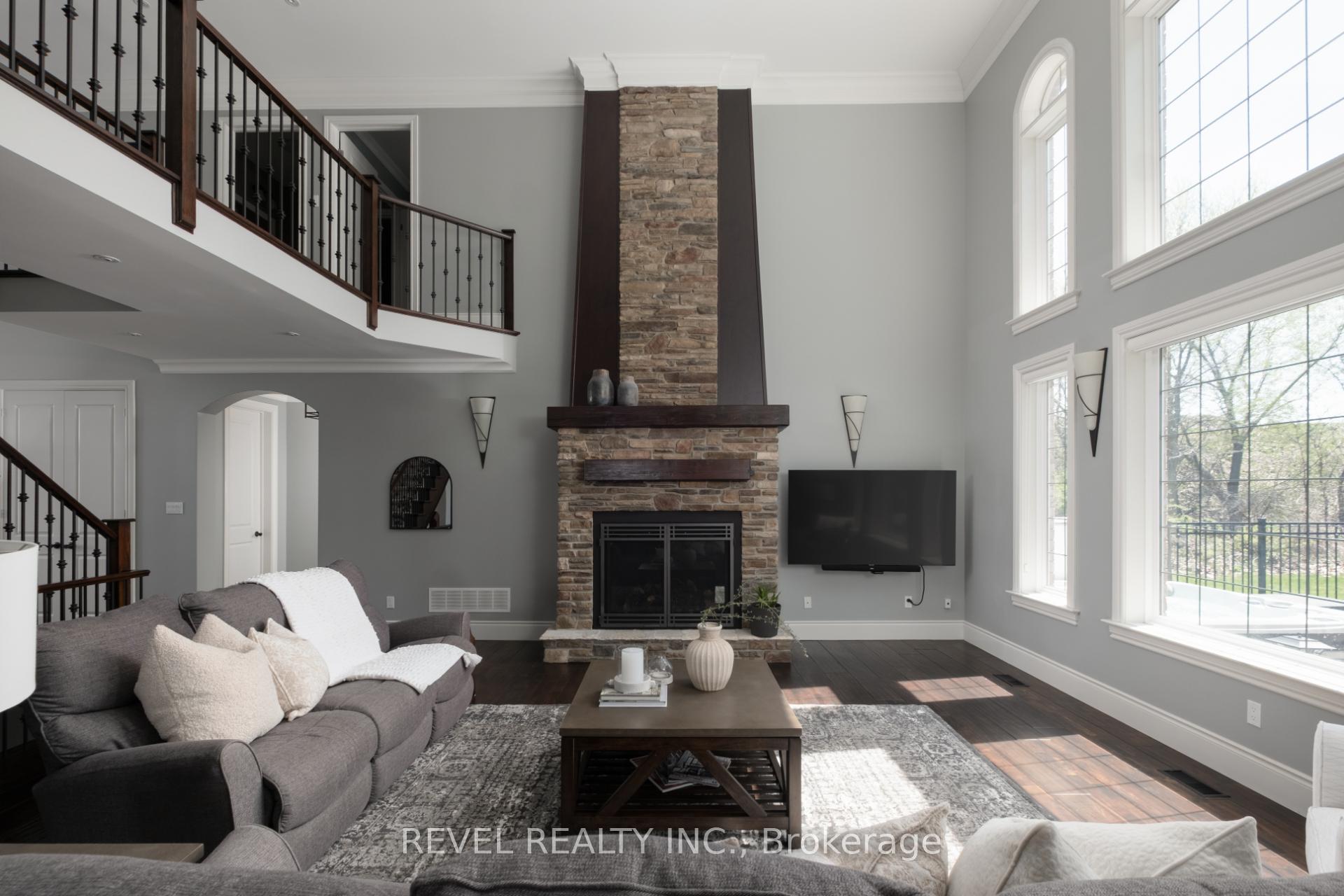 Photo 6 of 1505 Milburough Line, Hamilton, Carlisle — HOMEH