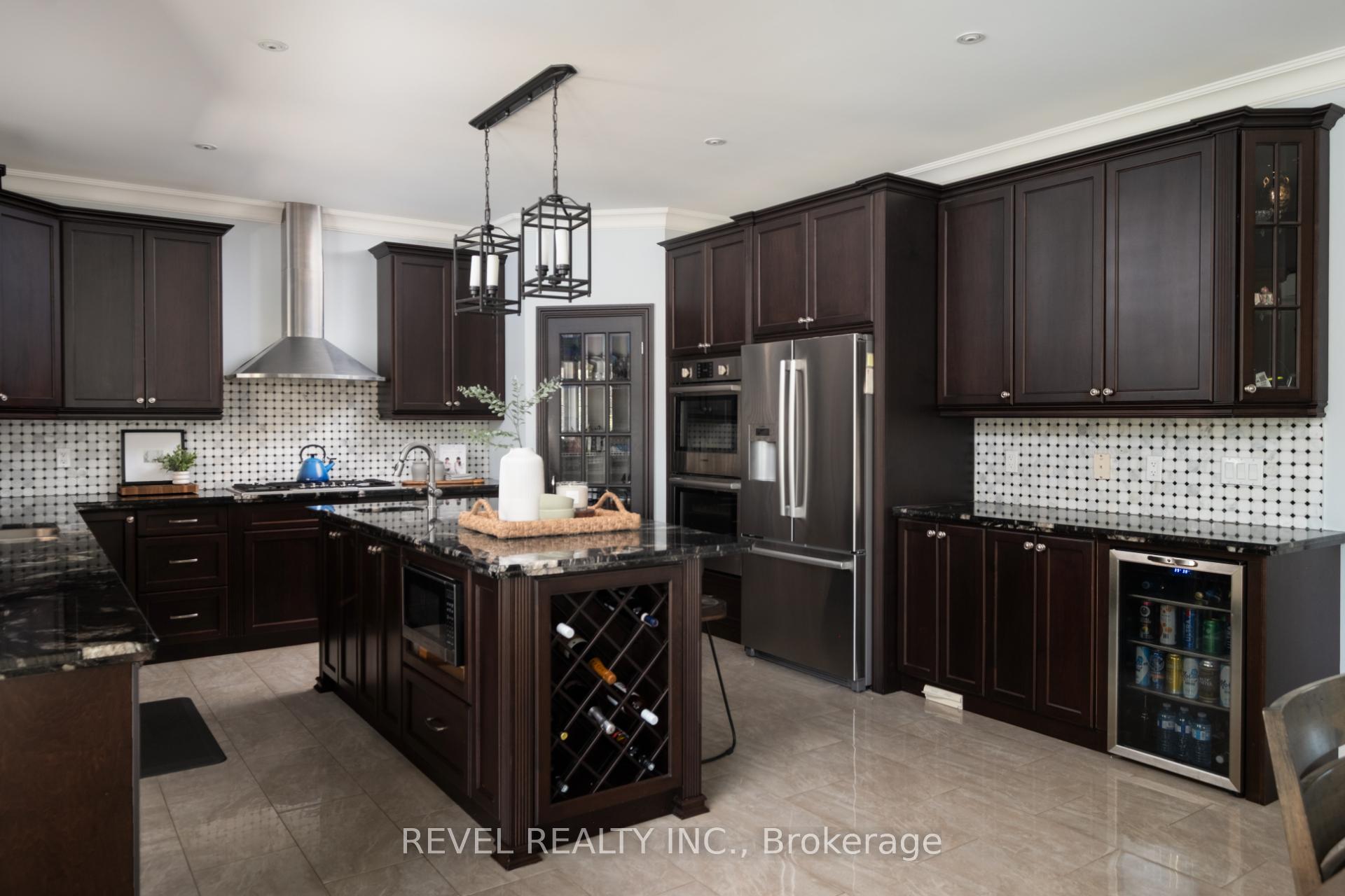 Photo 10 of 1505 Milburough Line, Hamilton, Carlisle — HOMEH