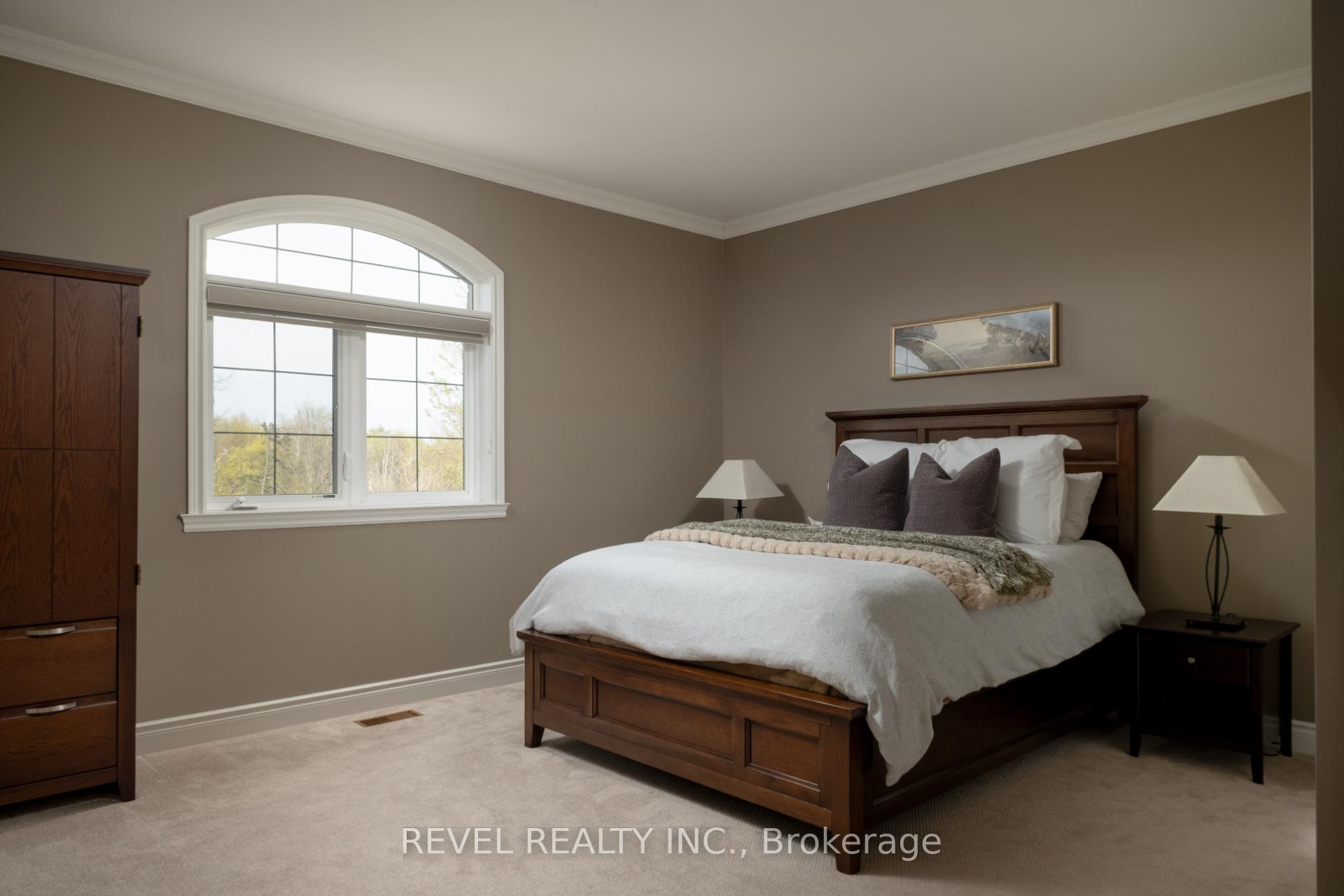 Photo 23 of 1505 Milburough Line, Hamilton, Carlisle — HOMEH