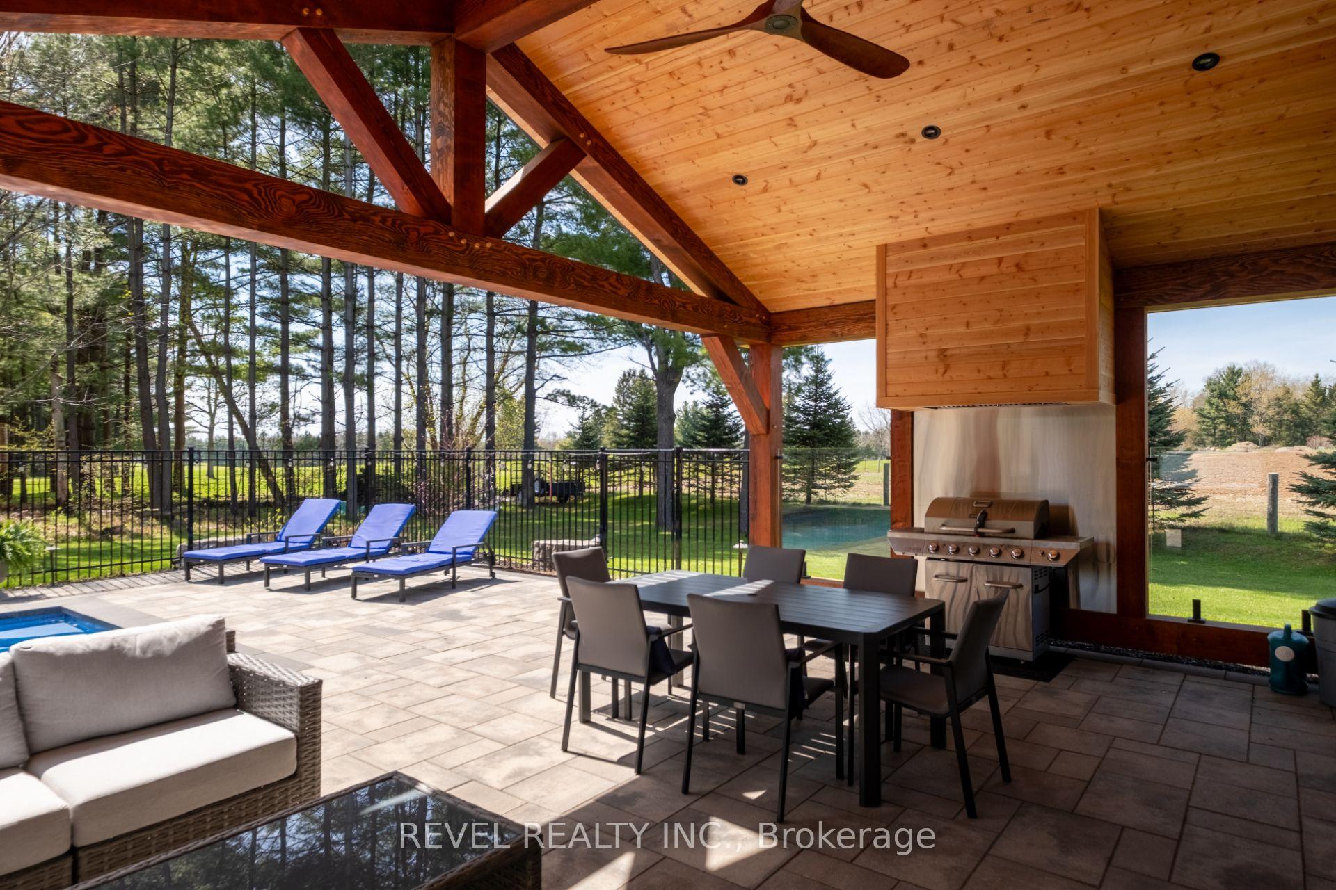 Photo 42 of 1505 Milburough Line, Hamilton, Carlisle — HOMEH