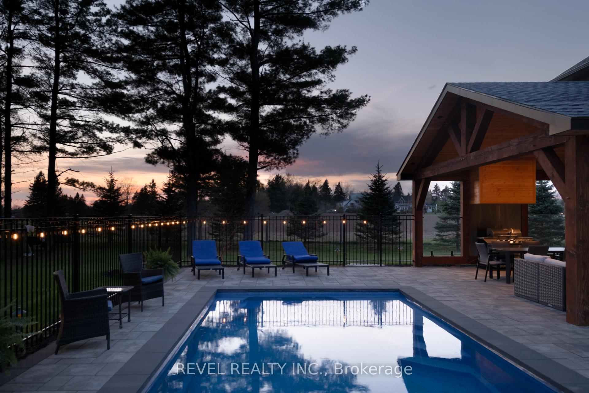 Photo 47 of 1505 Milburough Line, Hamilton, Carlisle — HOMEH