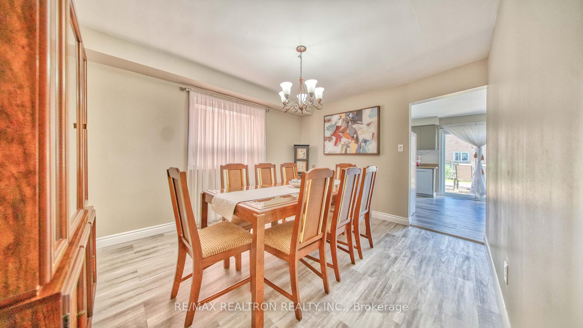 Photo 10 of 3 Raine Drive, Ajax, Central — HOMEH