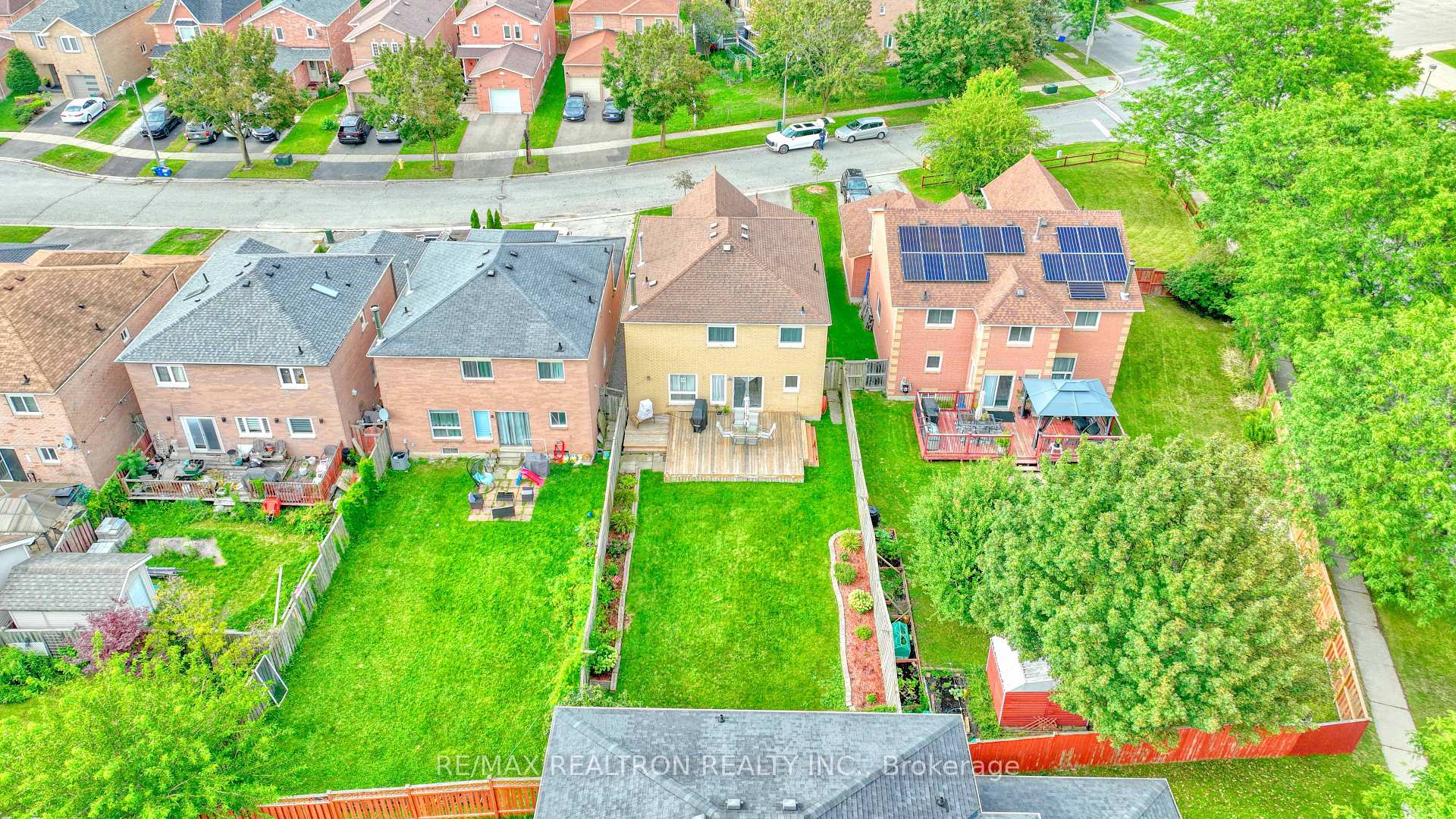 Photo 37 of 3 Raine Drive, Ajax, Central — HOMEH