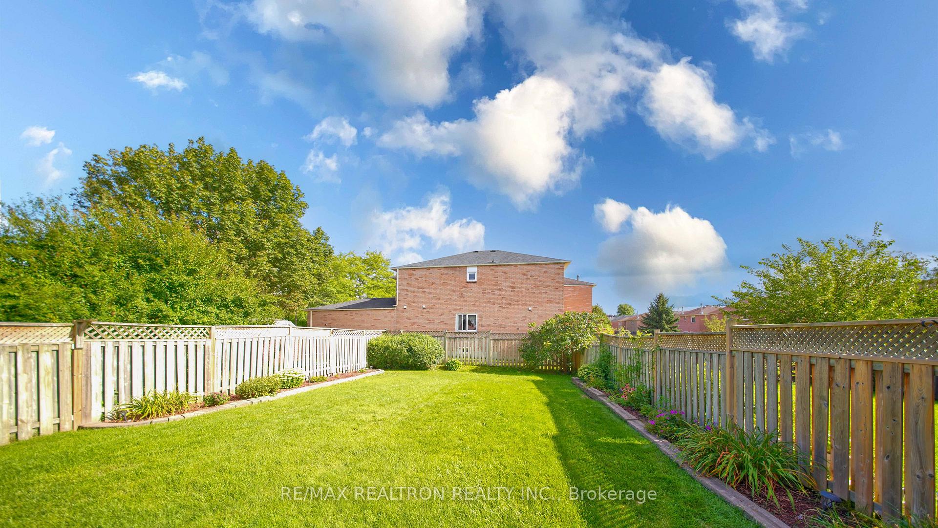 Photo 38 of 3 Raine Drive, Ajax, Central — HOMEH