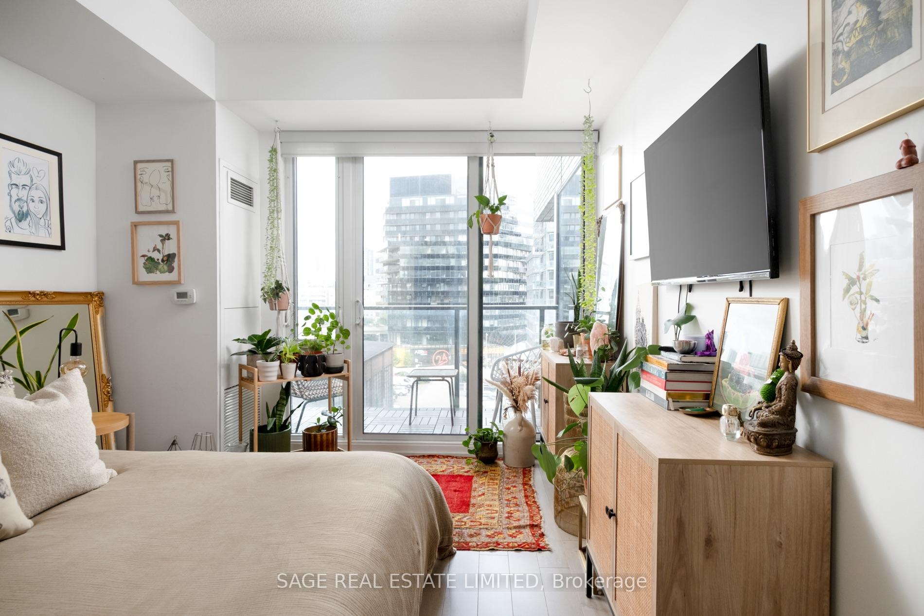 Photo 3 of Unit S515, 120 Bayview Avenue, Toronto, Waterfront Communities — HOMEH