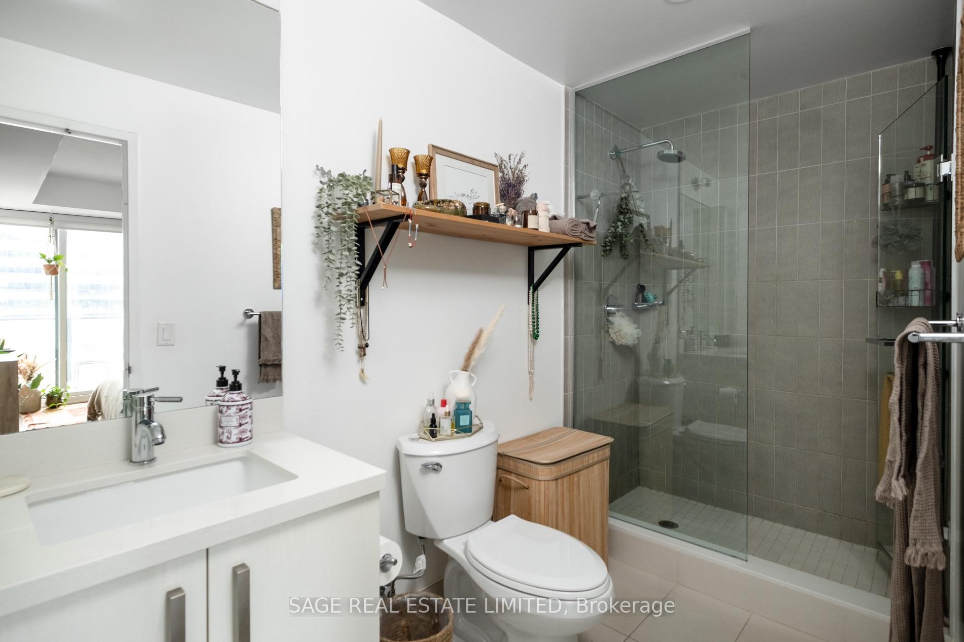 Photo 8 of Unit S515, 120 Bayview Avenue, Toronto, Waterfront Communities — HOMEH