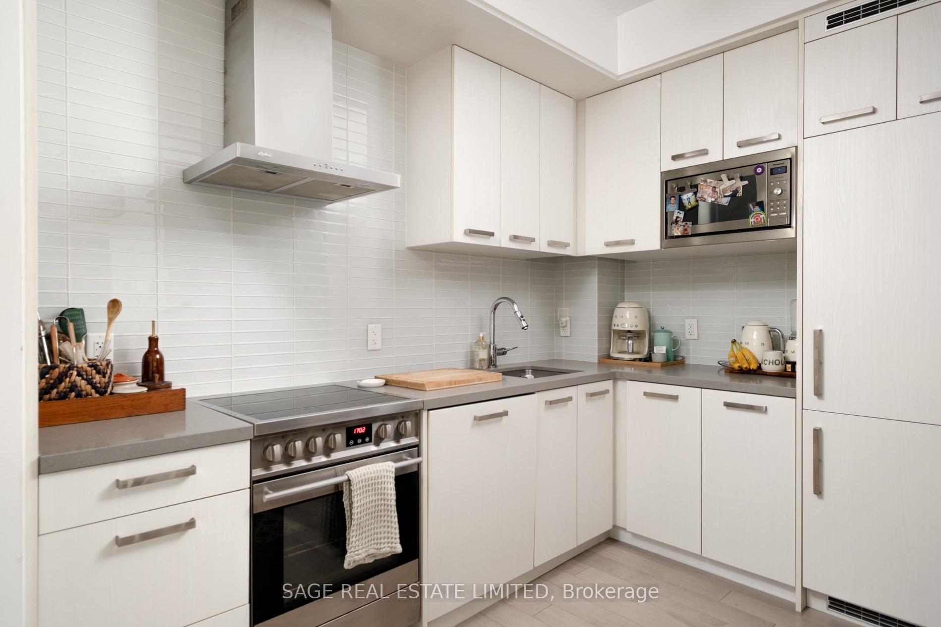 Photo 11 of Unit S515, 120 Bayview Avenue, Toronto, Waterfront Communities — HOMEH
