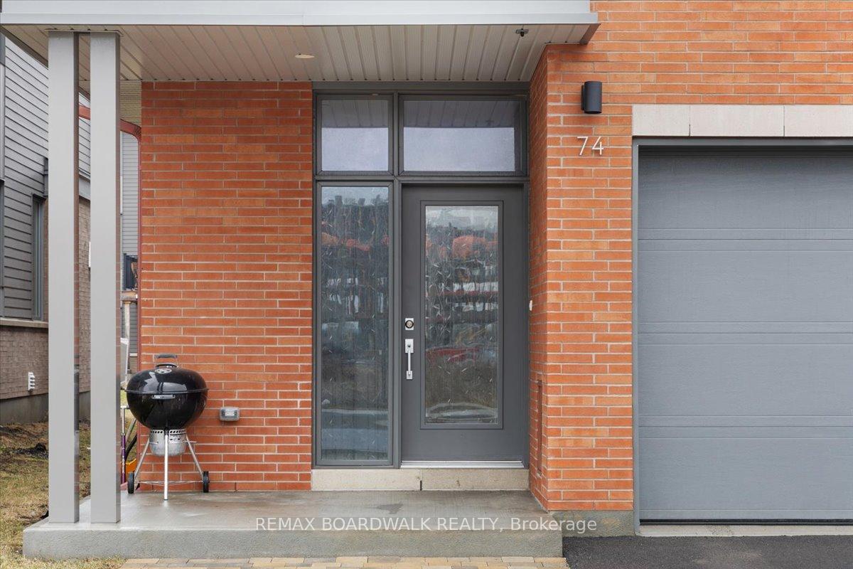 Photo 2 of 74 Michael Stoqua Street, Ottawa, CFB Rockcliffe and Area — HOMEH