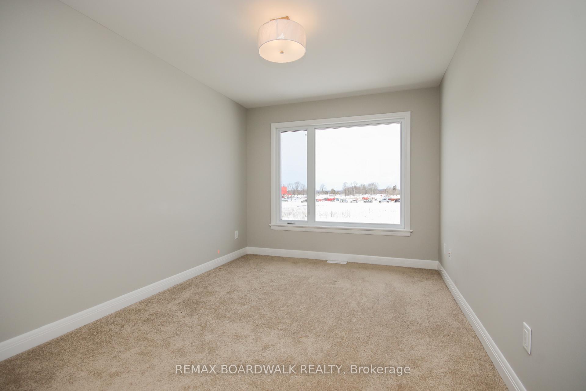 Photo 23 of 74 Michael Stoqua Street, Ottawa, CFB Rockcliffe and Area — HOMEH