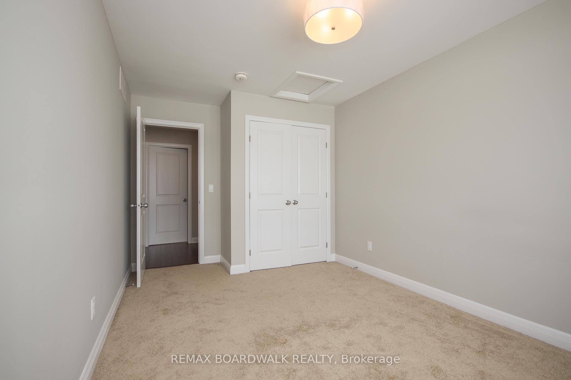 Photo 24 of 74 Michael Stoqua Street, Ottawa, CFB Rockcliffe and Area — HOMEH