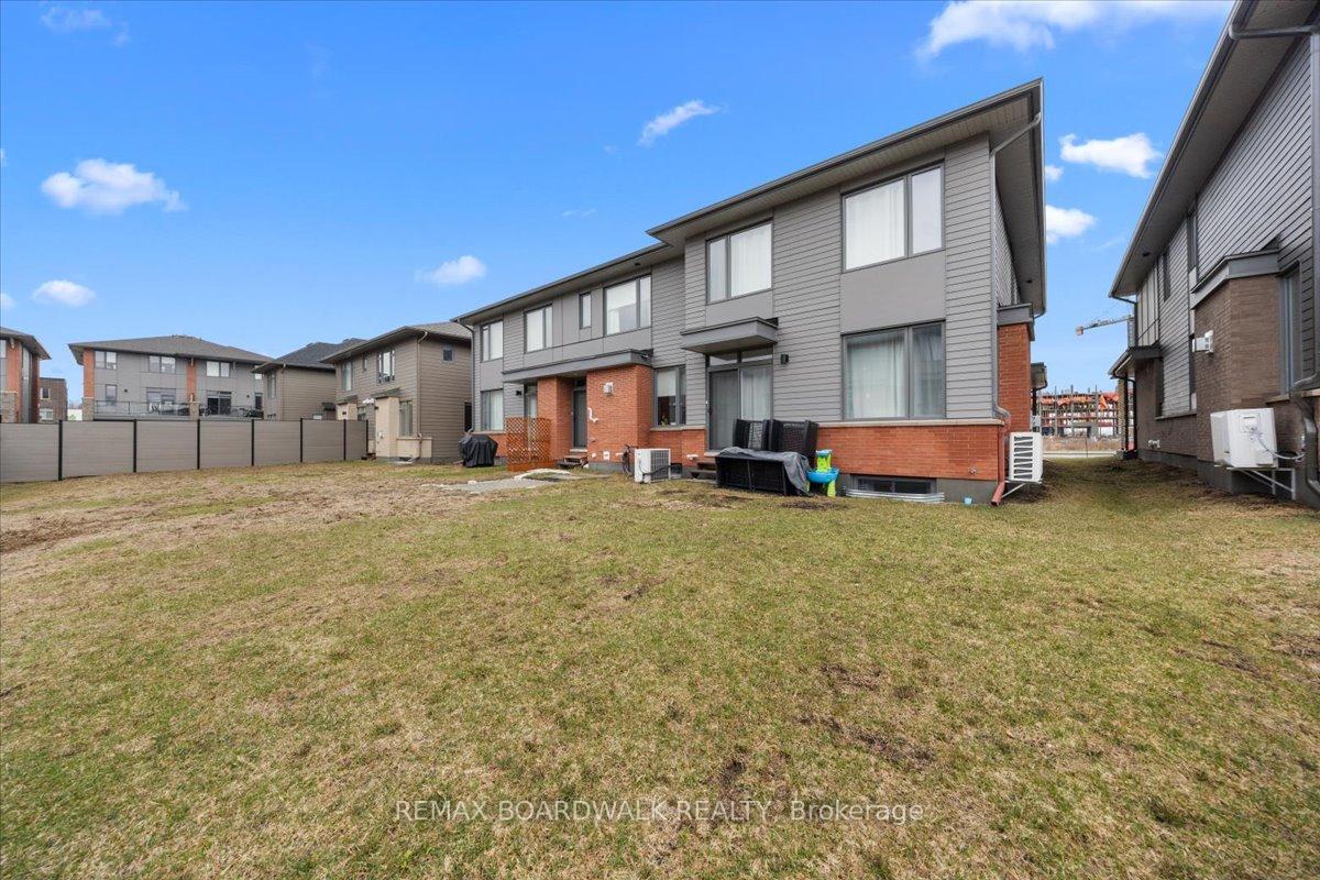 Photo 30 of 74 Michael Stoqua Street, Ottawa, CFB Rockcliffe and Area — HOMEH