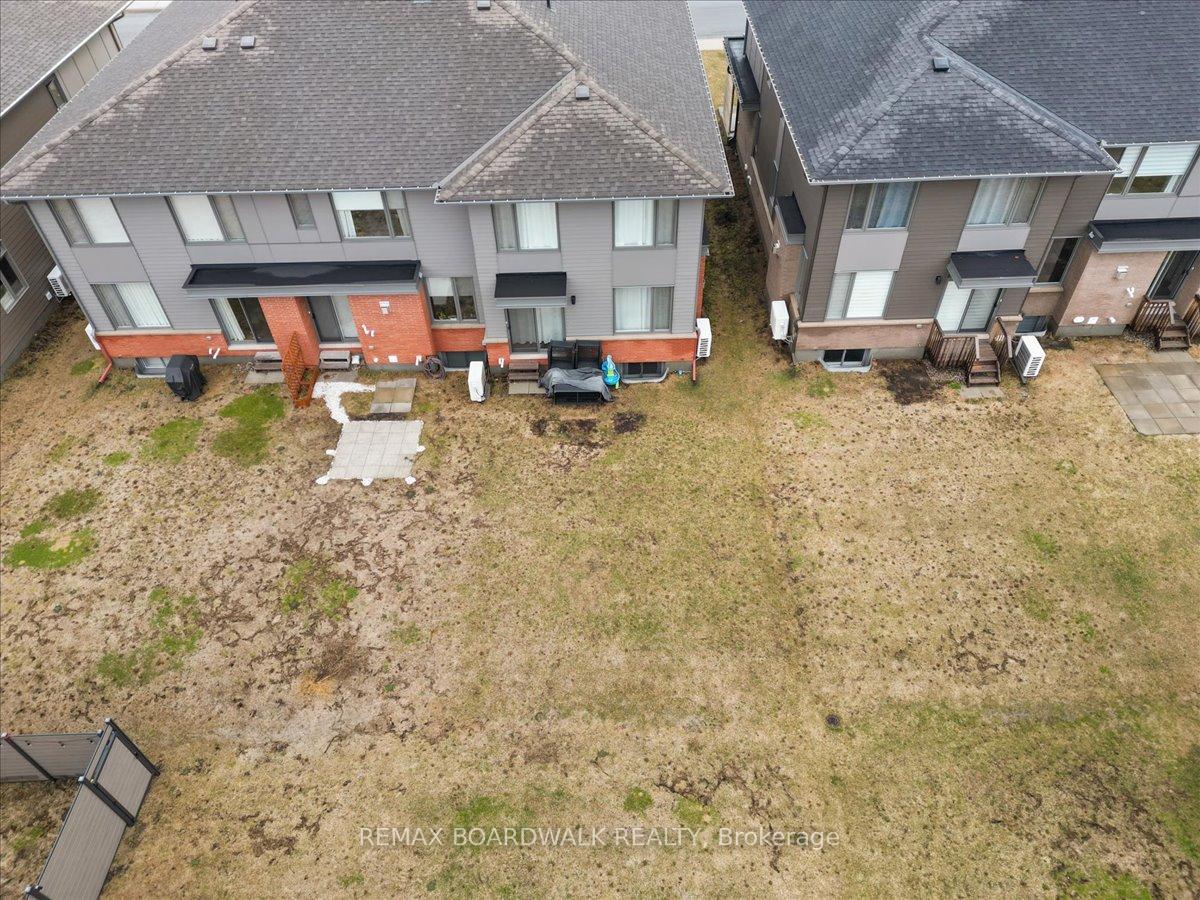 Photo 32 of 74 Michael Stoqua Street, Ottawa, CFB Rockcliffe and Area — HOMEH