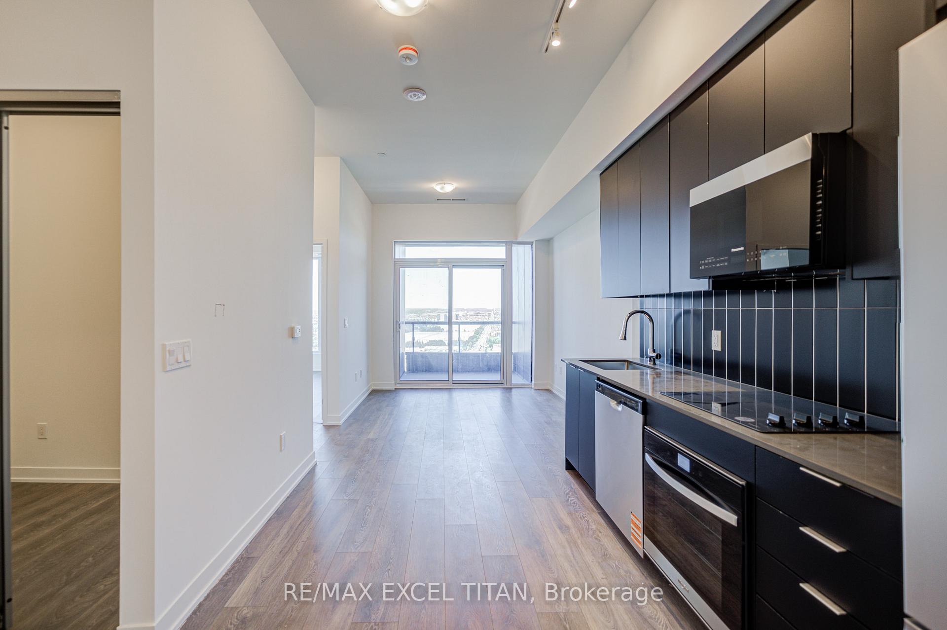 Photo 5 of Unit 3003, 498 Caldari Road N, Vaughan, Concord — HOMEH