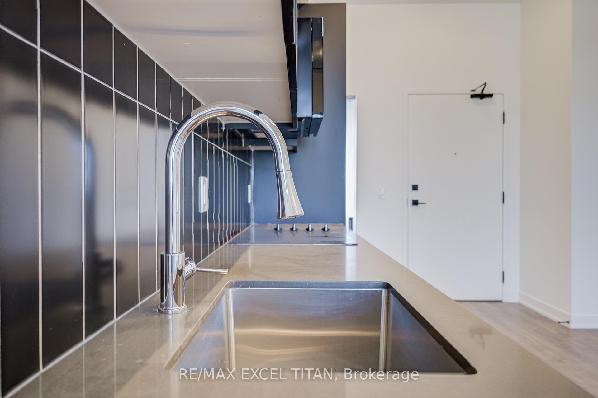 Photo 10 of Unit 3003, 498 Caldari Road N, Vaughan, Concord — HOMEH