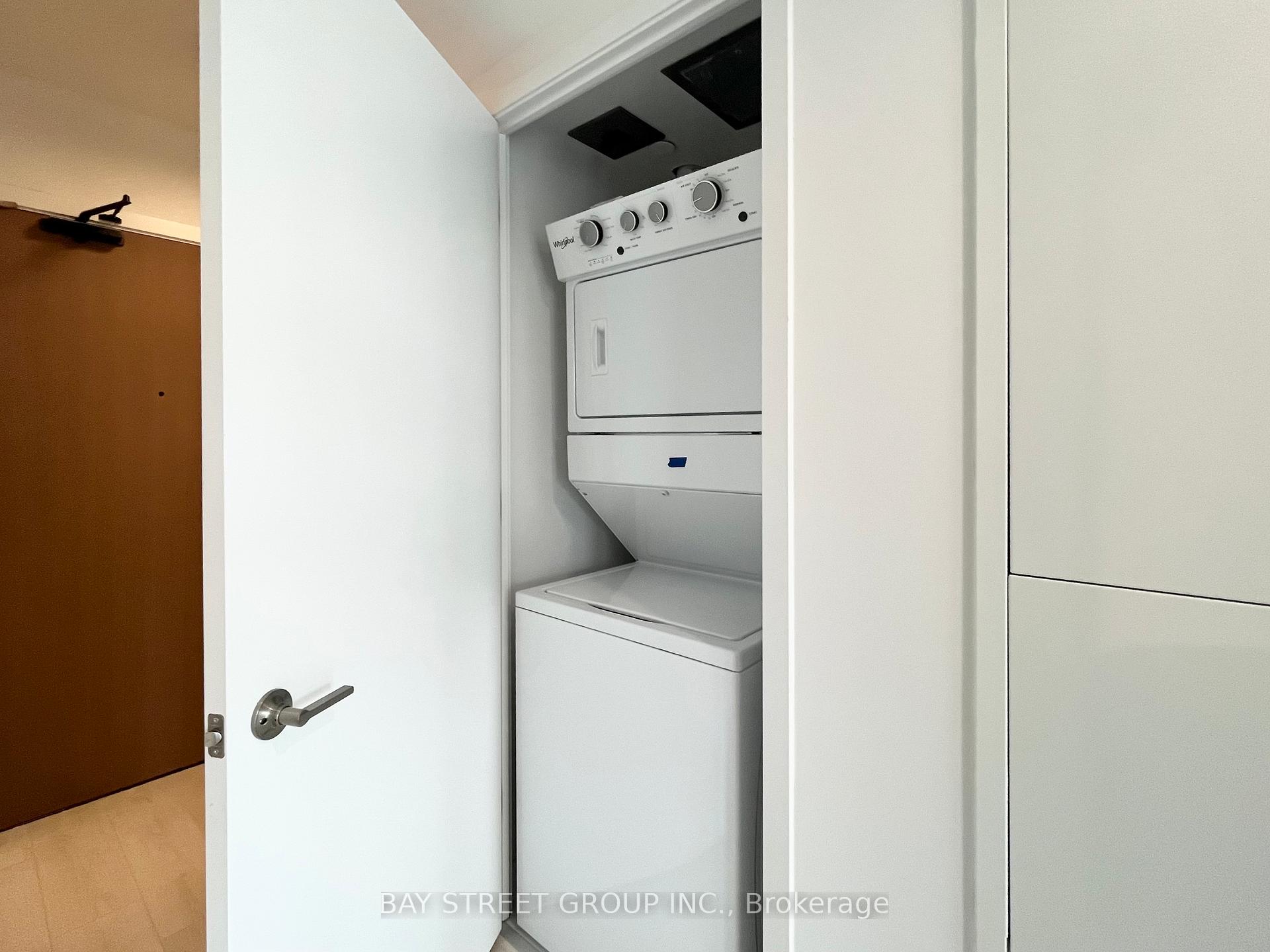 Photo 11 of Unit 817, 8 Tippett Road, North York, Clanton Park — HOMEH