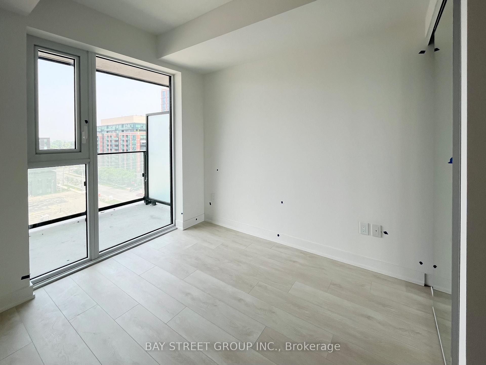 Photo 15 of Unit 817, 8 Tippett Road, North York, Clanton Park — HOMEH