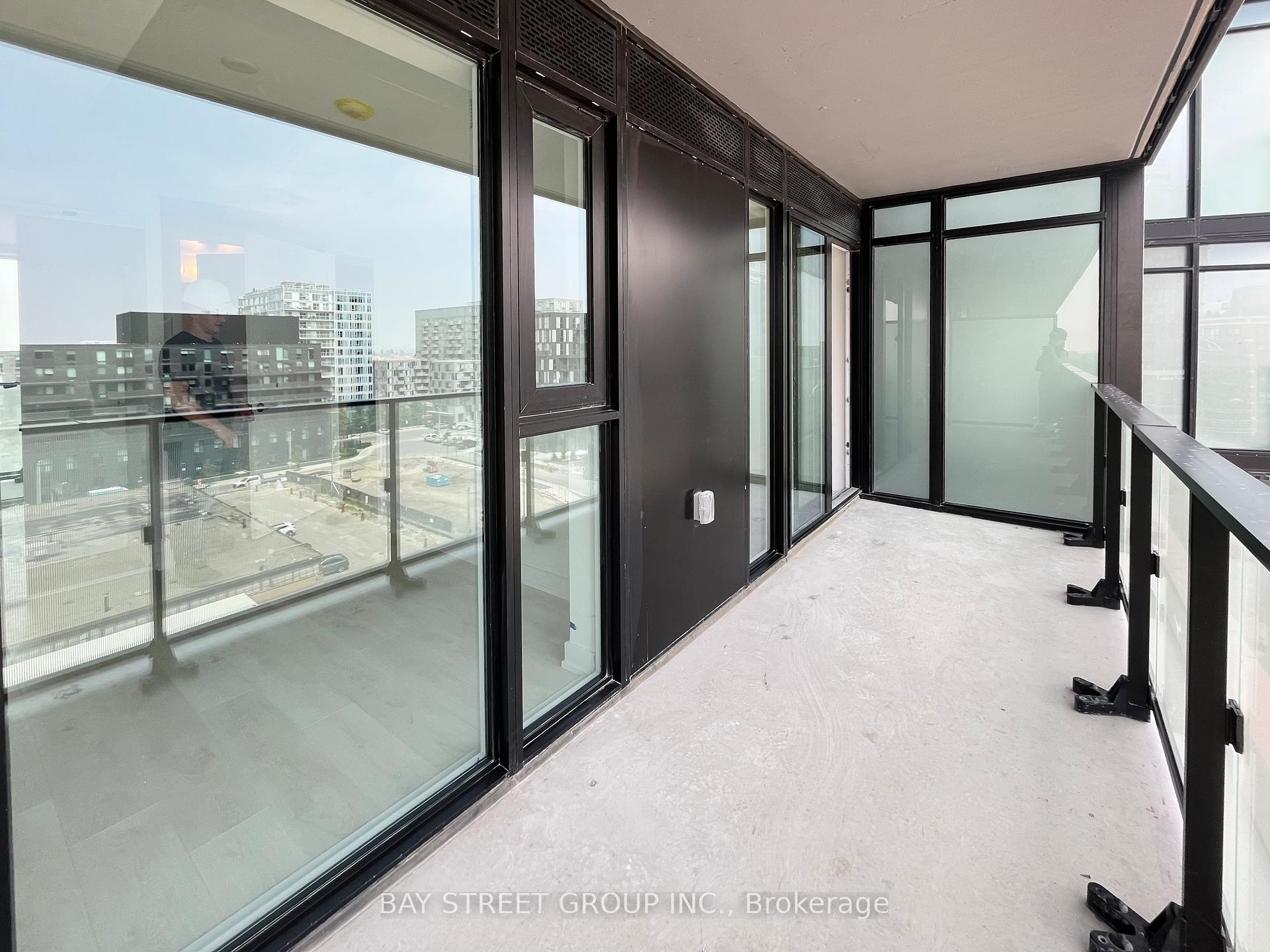 Photo 17 of Unit 817, 8 Tippett Road, North York, Clanton Park — HOMEH