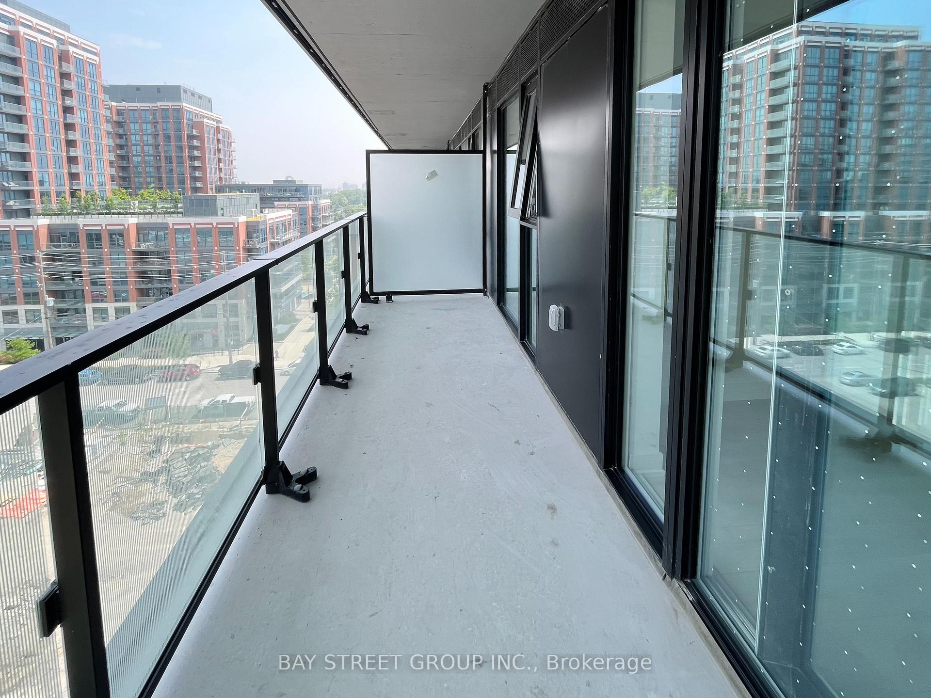 Photo 16 of Unit 817, 8 Tippett Road, North York, Clanton Park — HOMEH