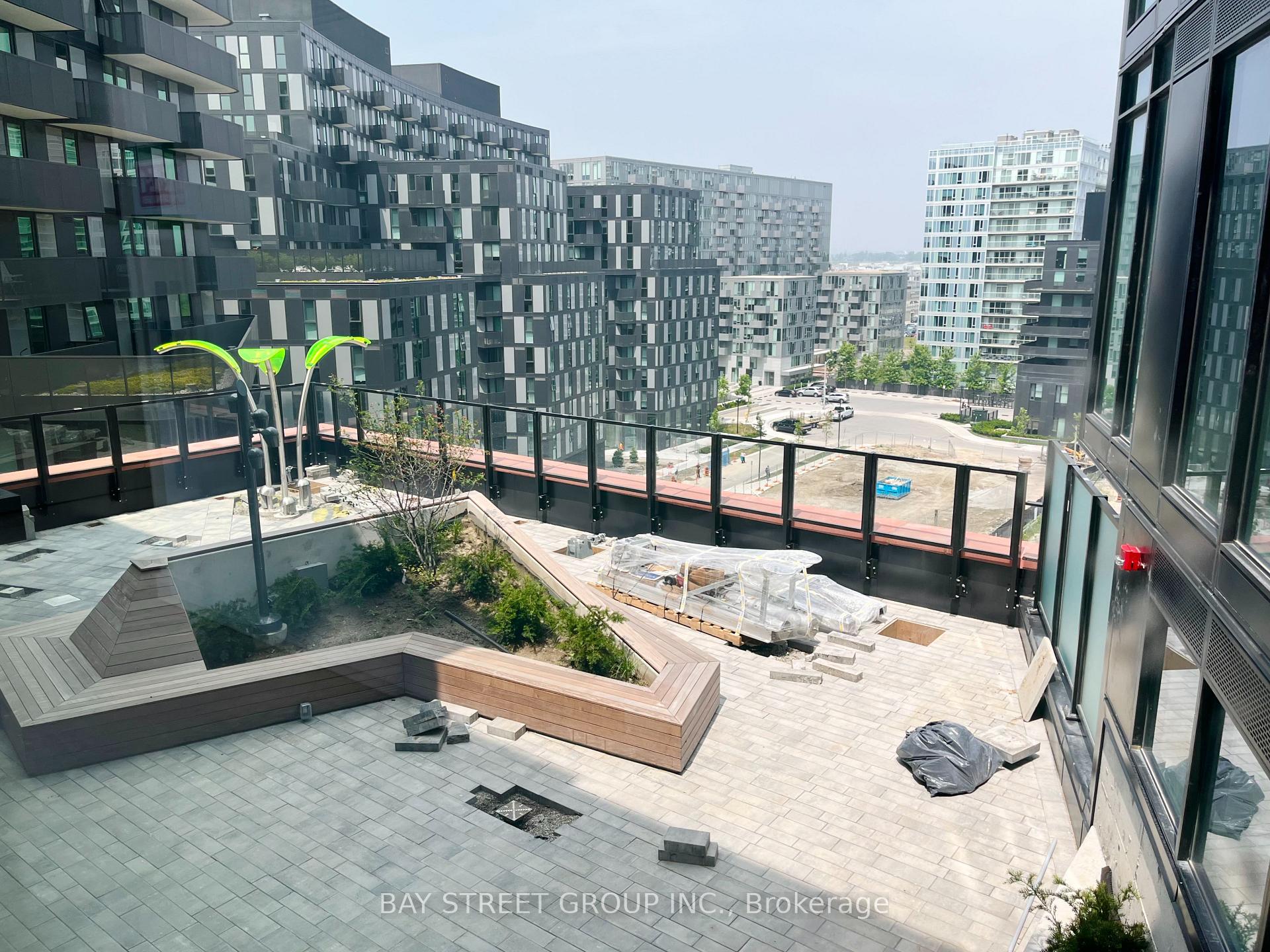 Photo 19 of Unit 817, 8 Tippett Road, North York, Clanton Park — HOMEH