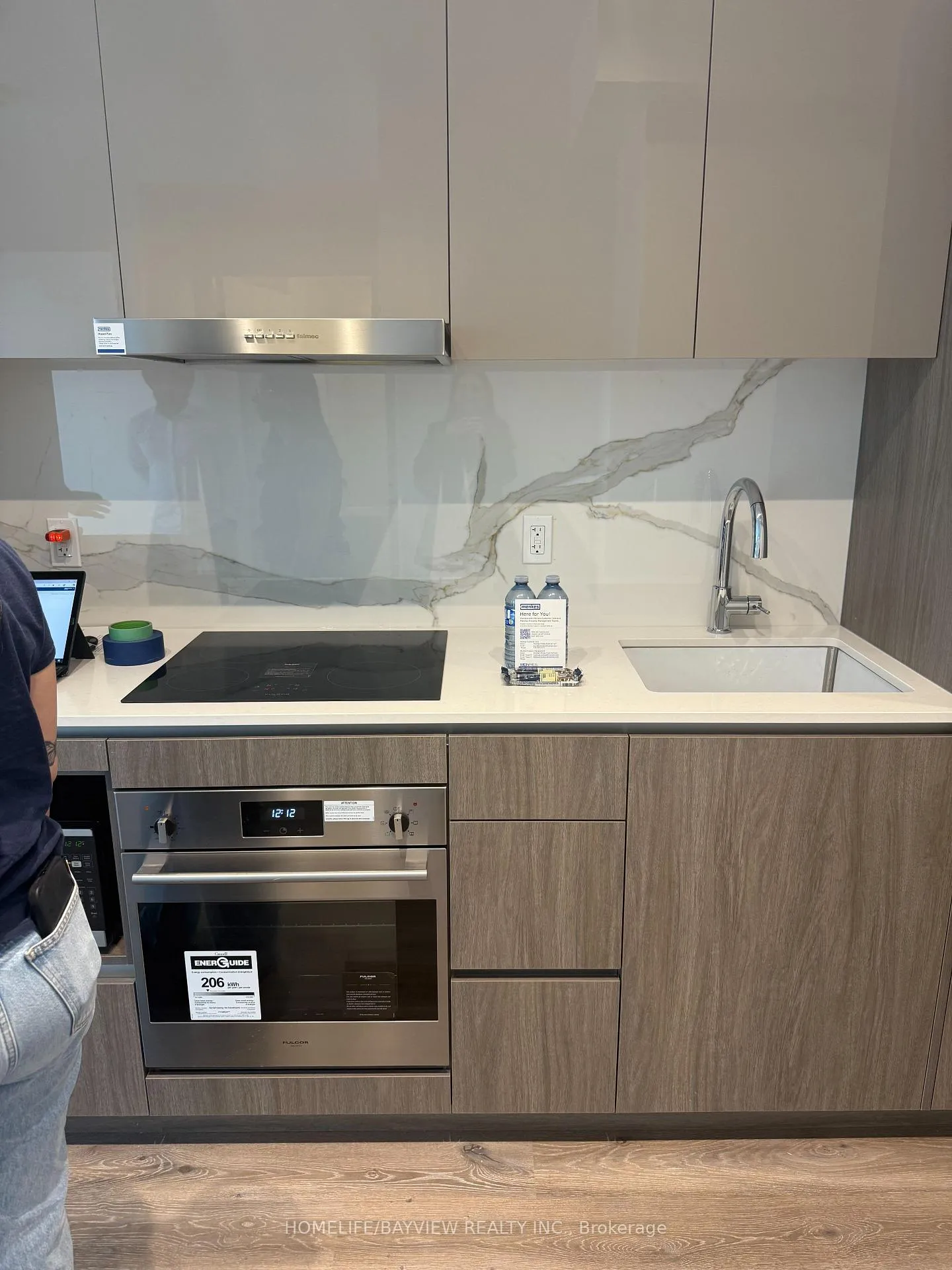 Photo 2 of Unit 1209, 28 Interchange Way, Vaughan, Vaughan Corporate Centre — HOMEH