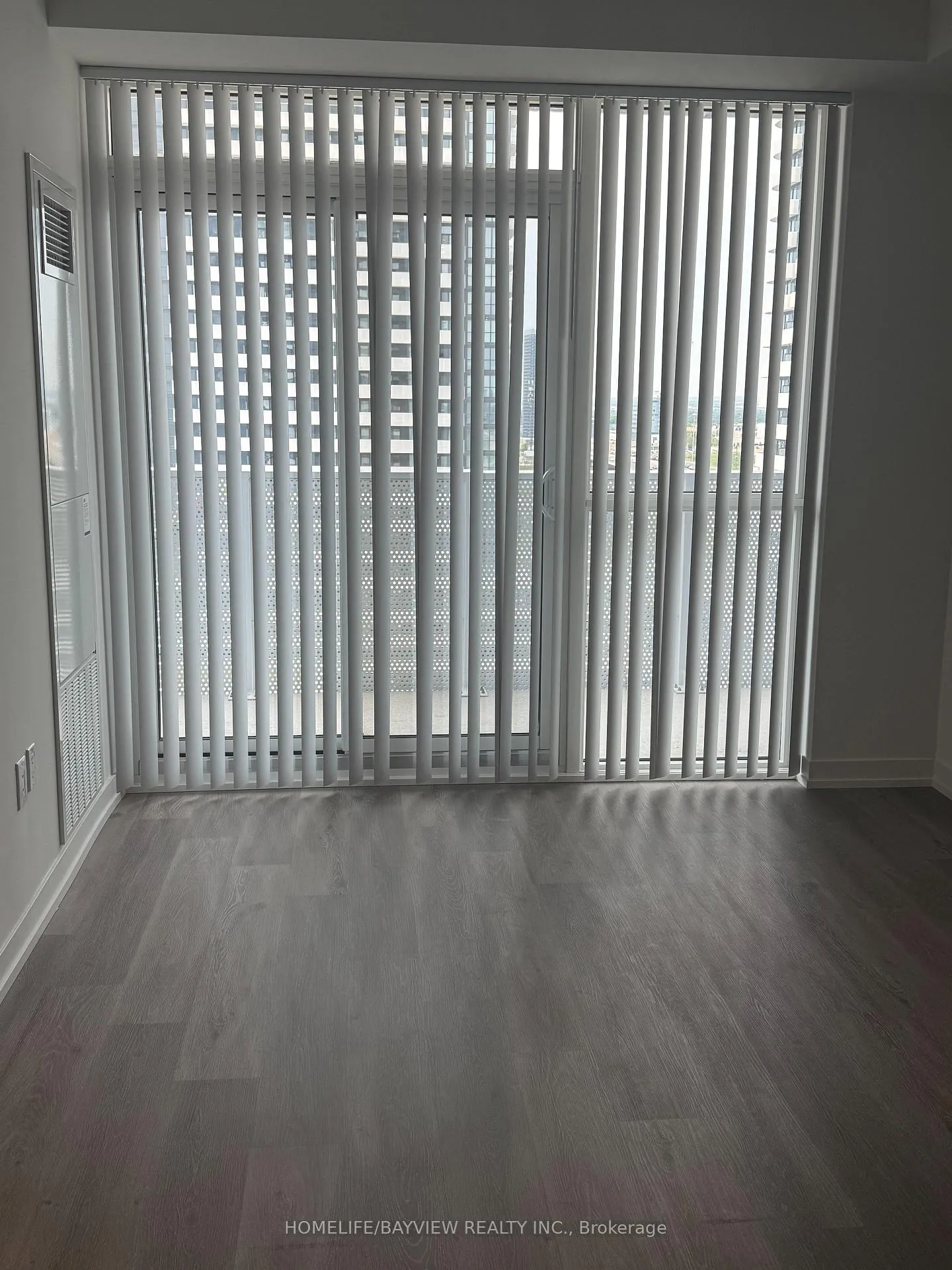 Photo 3 of Unit 1209, 28 Interchange Way, Vaughan, Vaughan Corporate Centre — HOMEH