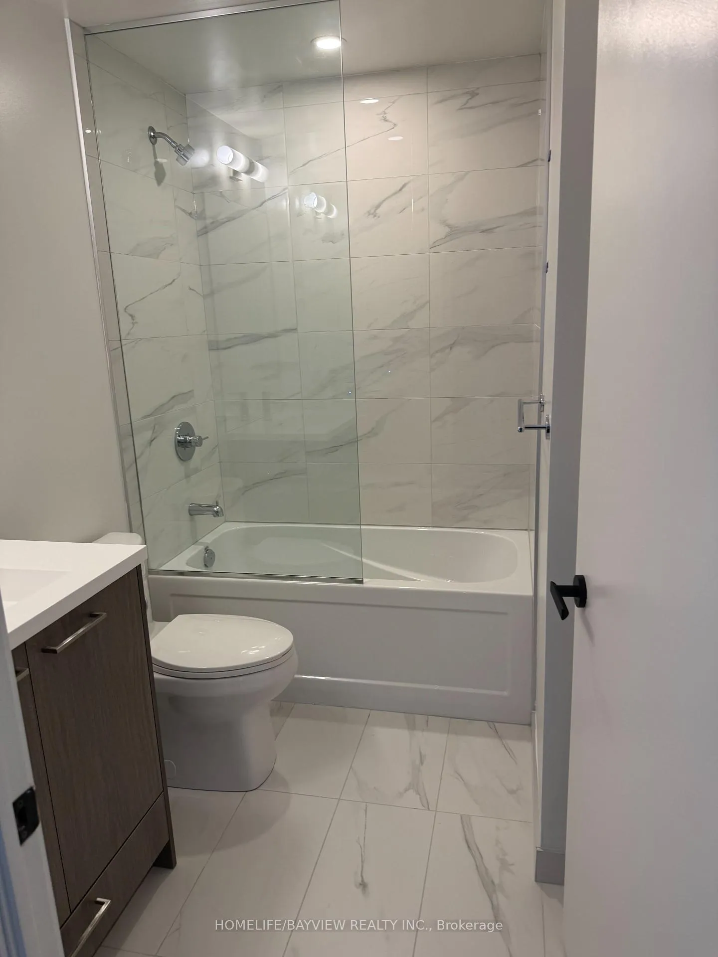 Photo 5 of Unit 1209, 28 Interchange Way, Vaughan, Vaughan Corporate Centre — HOMEH