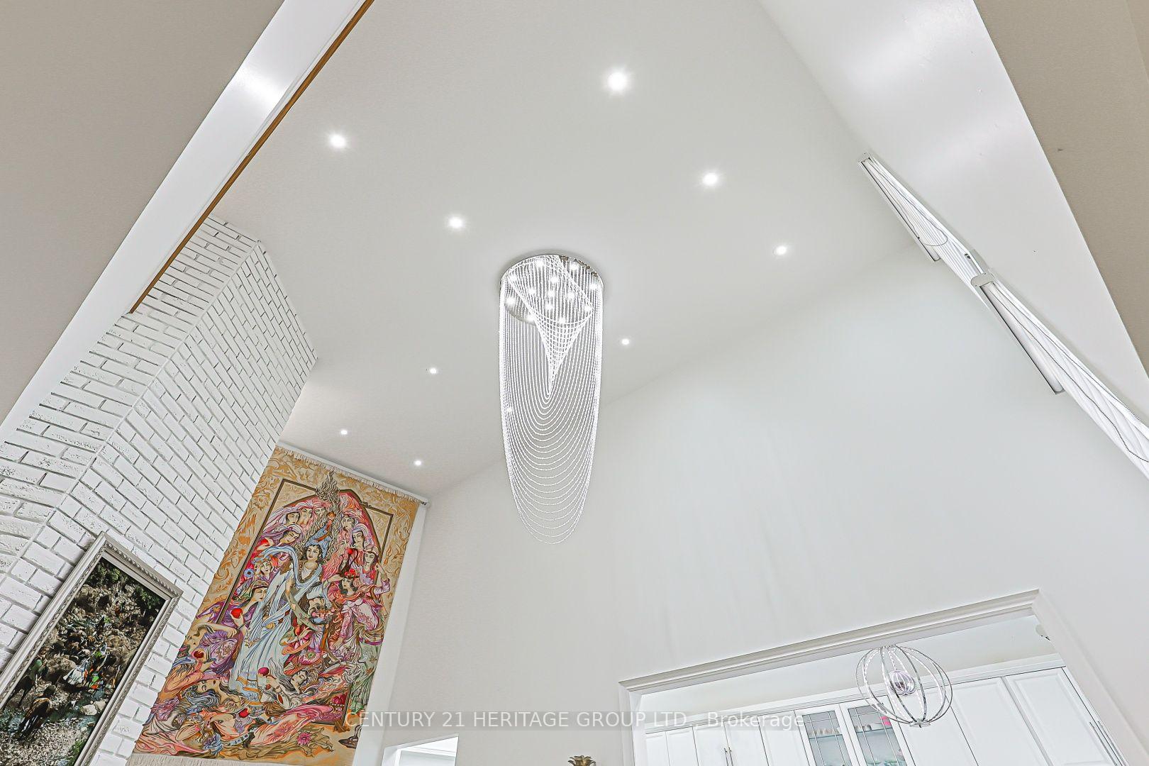 Photo 17 of 62 Greencroft Crescent, Markham, Unionville — HOMEH