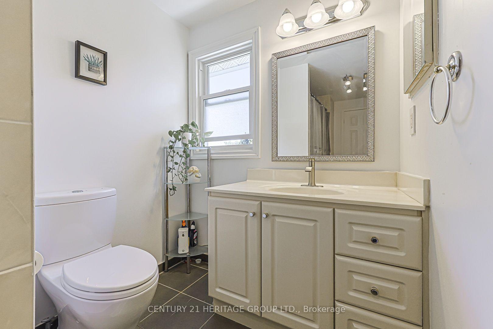 Photo 35 of 62 Greencroft Crescent, Markham, Unionville — HOMEH