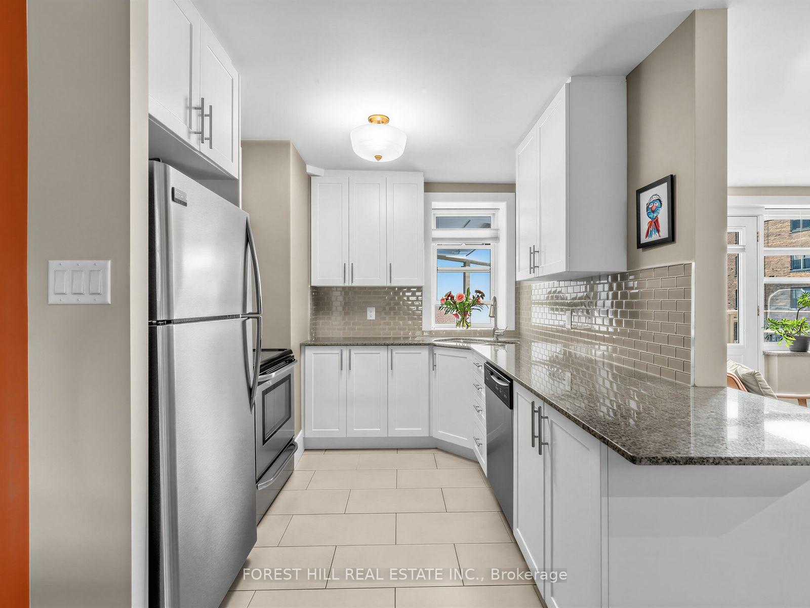 Photo 6 of Unit 401, 2603 Bathurst Street, Toronto, Forest Hill North — HOMEH