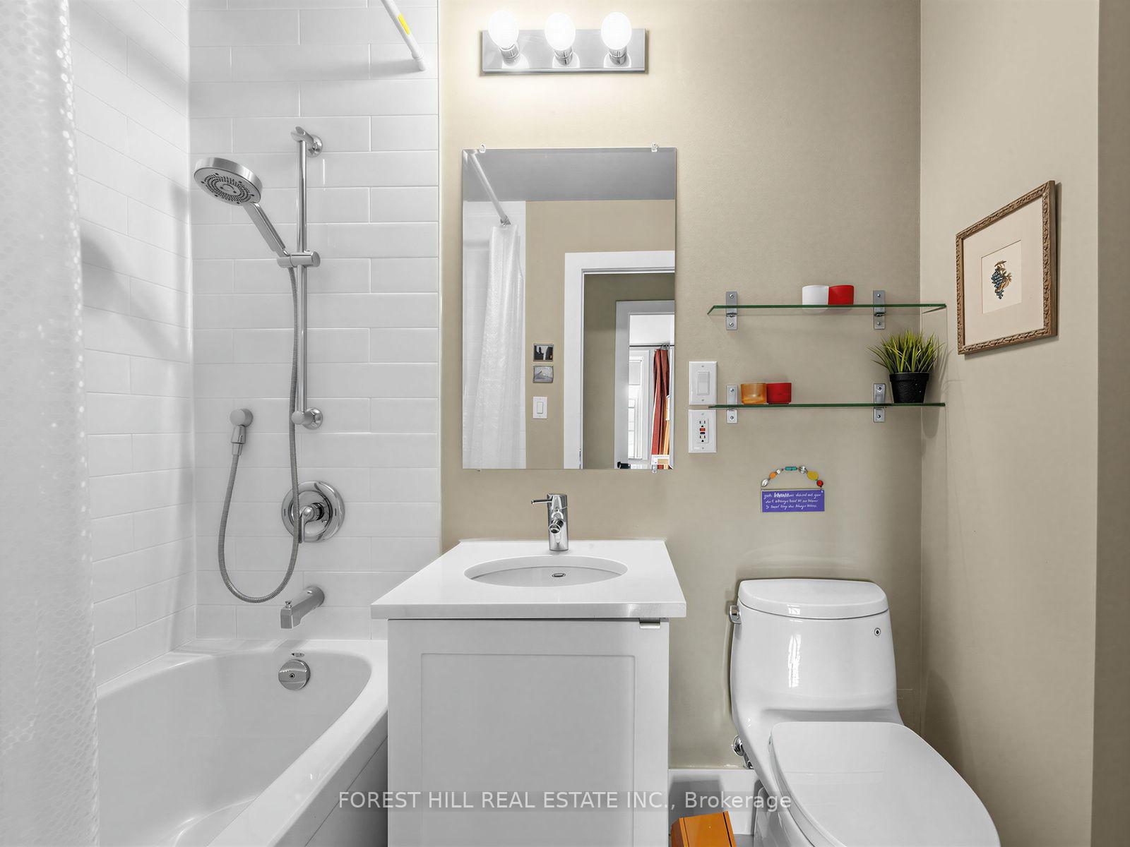 Photo 9 of Unit 401, 2603 Bathurst Street, Toronto, Forest Hill North — HOMEH