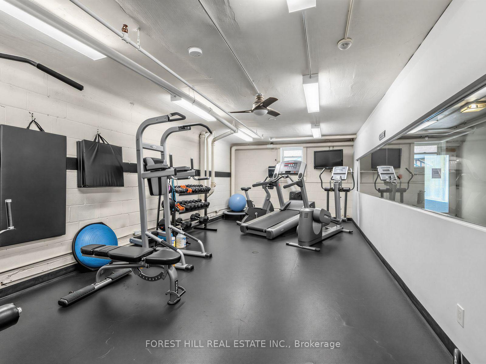Photo 13 of Unit 401, 2603 Bathurst Street, Toronto, Forest Hill North — HOMEH