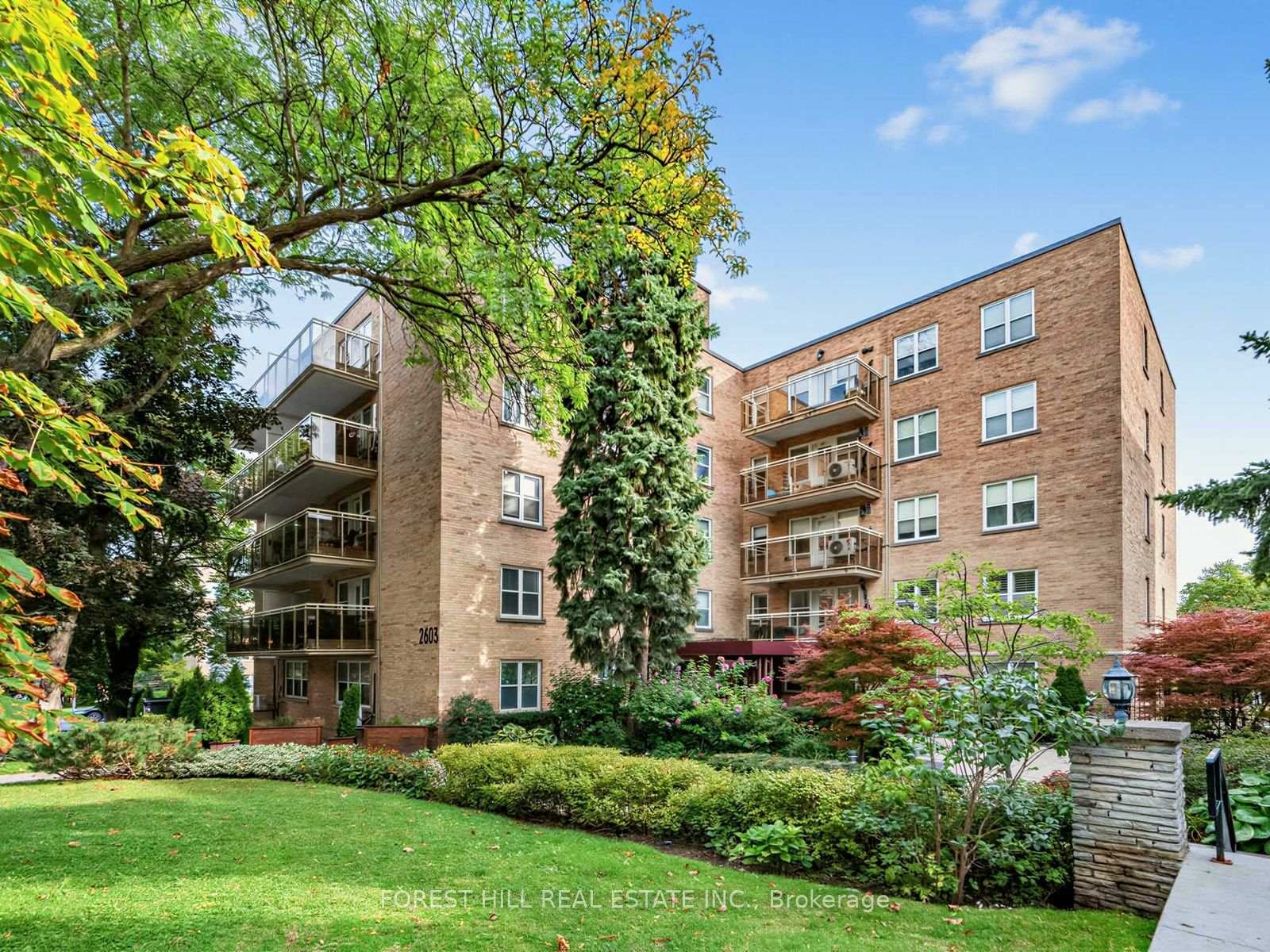 Photo 17 of Unit 401, 2603 Bathurst Street, Toronto, Forest Hill North — HOMEH