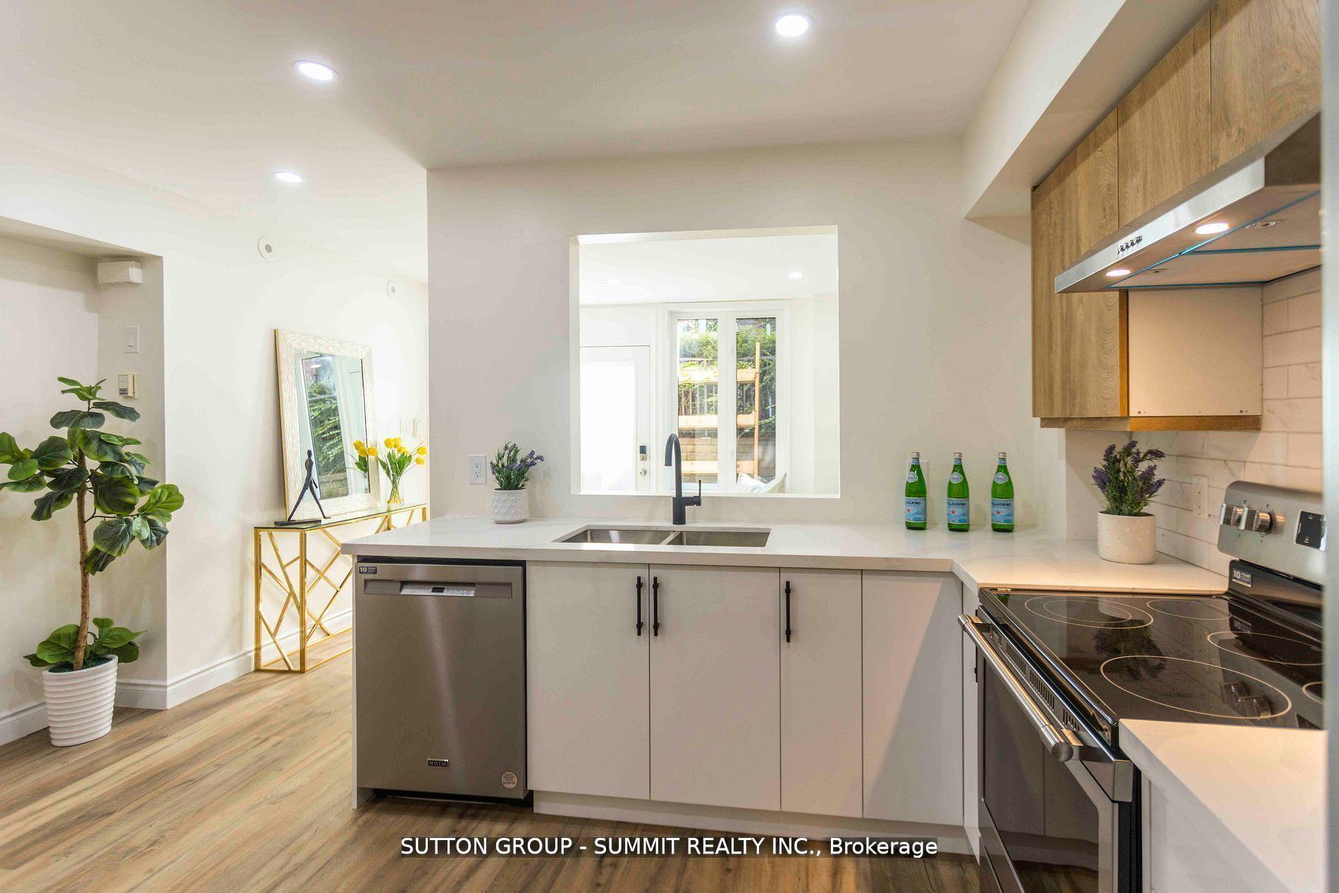 Photo 2 of Unit 421, 12 Douro Street, Toronto, Niagara — HOMEH