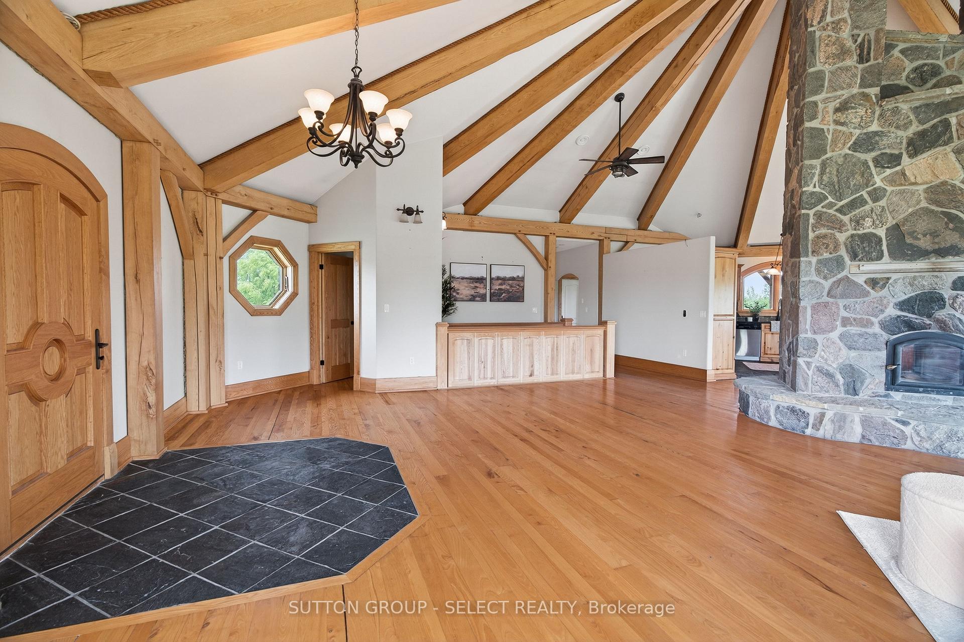 Photo 15 of 21170 Mayfair Road, Southwest Middlesex, Rural Southwest Middlesex — HOMEH