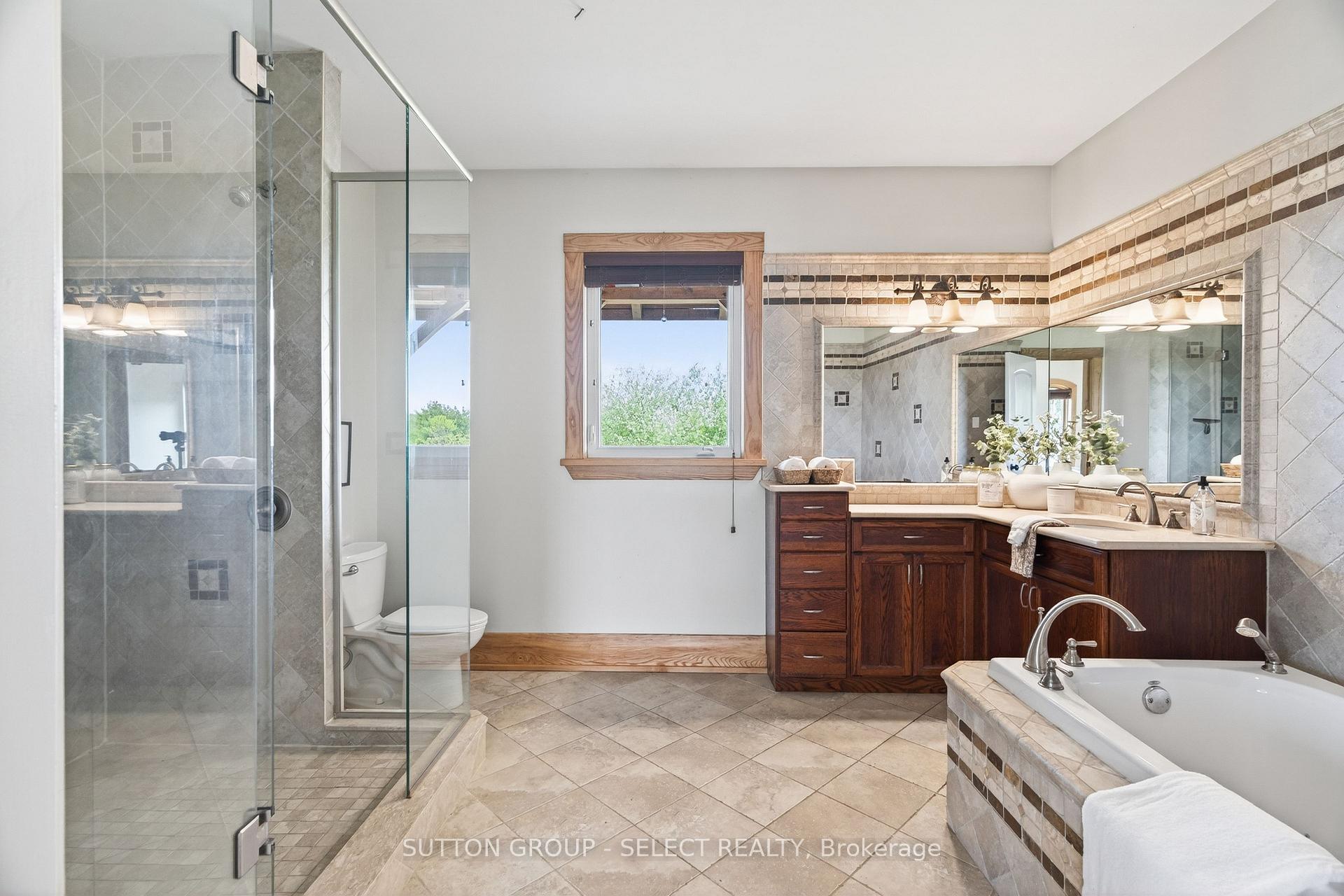 Photo 20 of 21170 Mayfair Road, Southwest Middlesex, Rural Southwest Middlesex — HOMEH