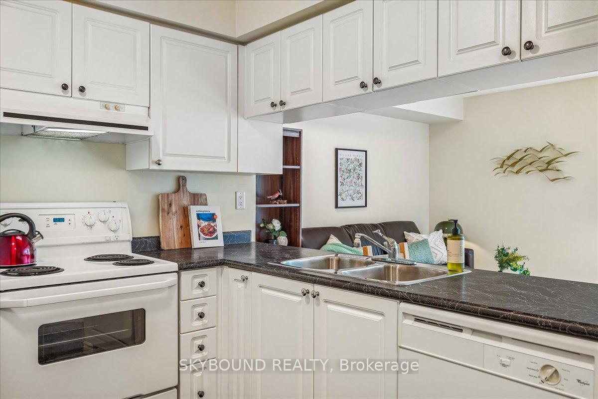 Photo 11 of Unit 308, 745 New Westminster Drive, Vaughan, Brownridge — HOMEH