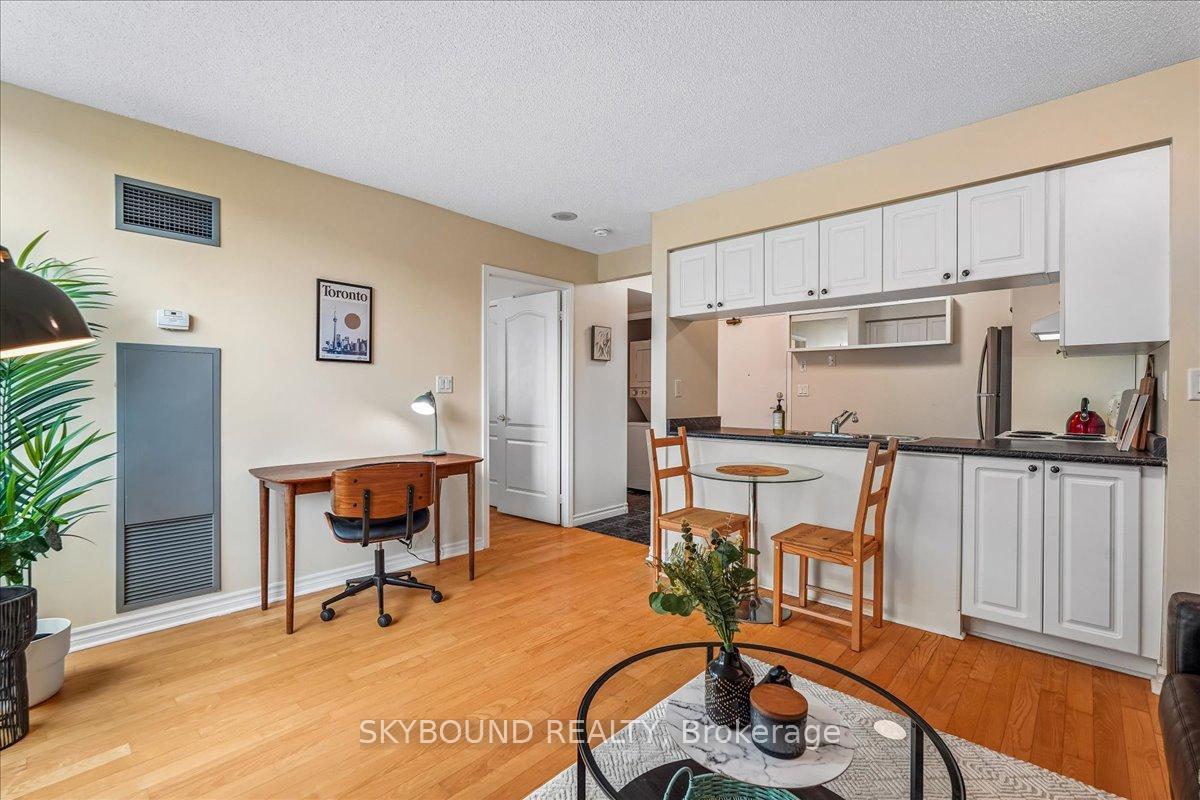 Photo 18 of Unit 308, 745 New Westminster Drive, Vaughan, Brownridge — HOMEH