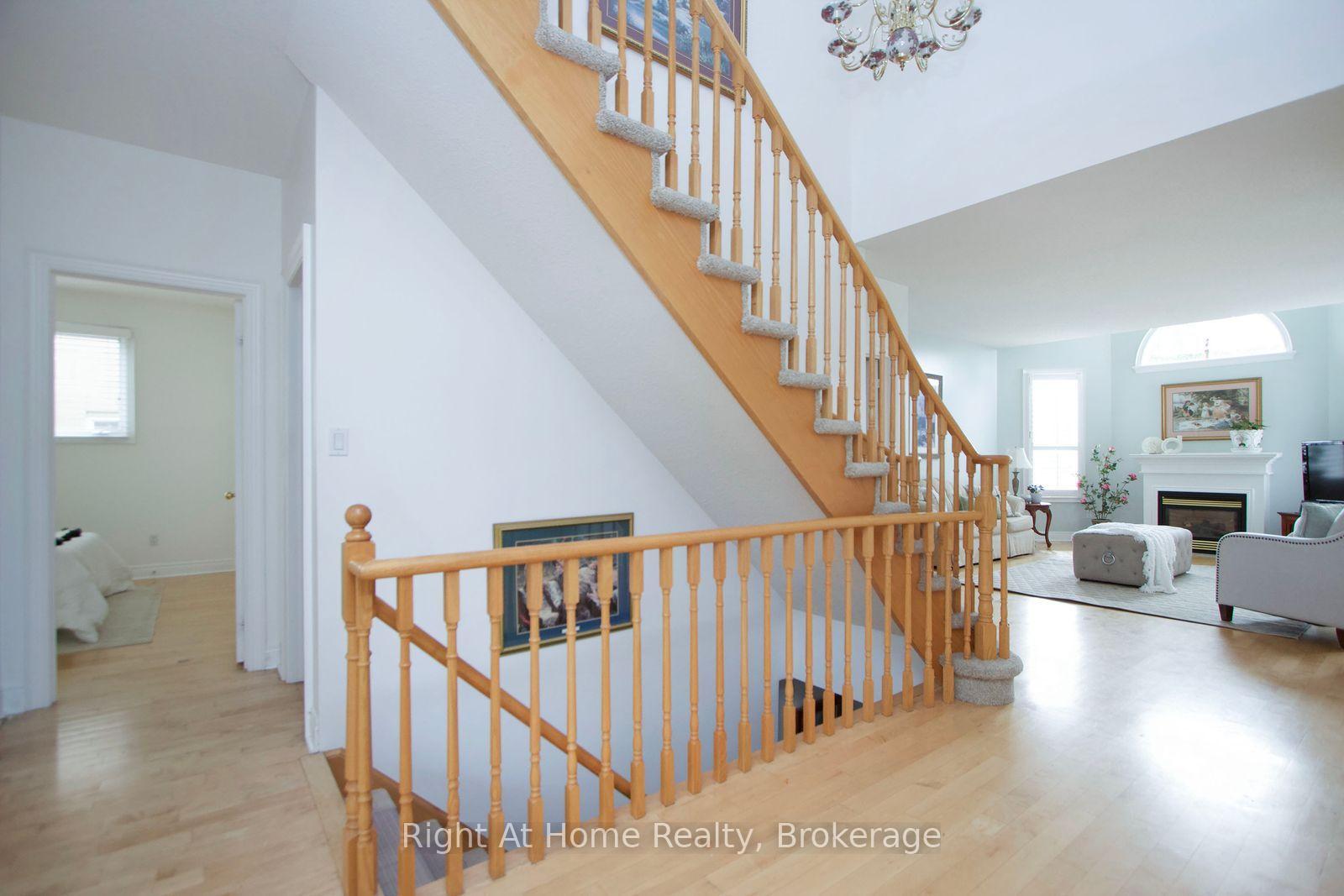 Photo 10 of 2096 Stornoway Street, Oshawa, Kedron — HOMEH
