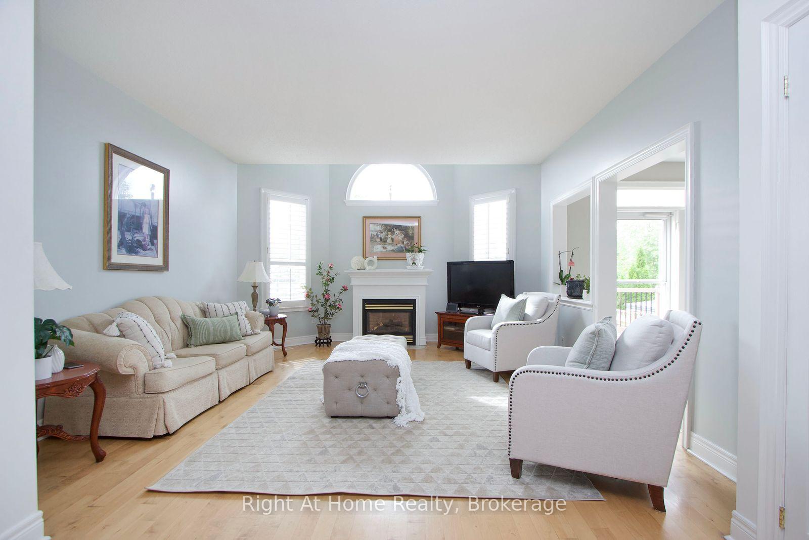 Photo 11 of 2096 Stornoway Street, Oshawa, Kedron — HOMEH