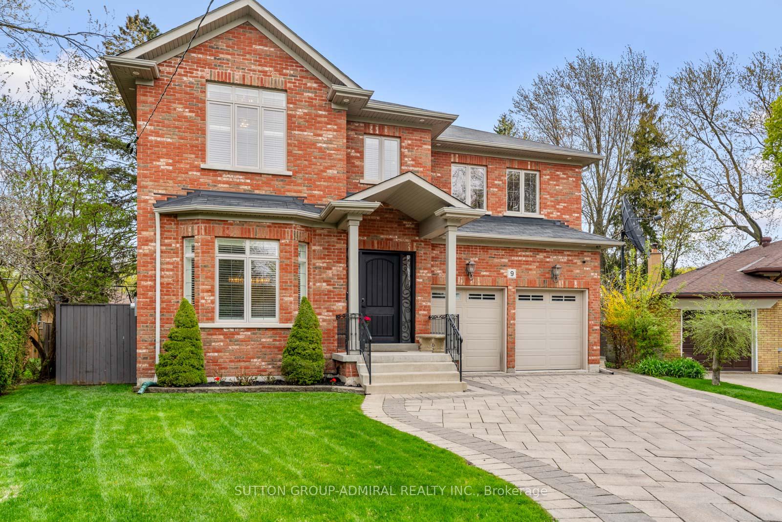 Photo 2 of 9 Cheshire Drive, Etobicoke, Princess-Rosethorn — HOMEH
