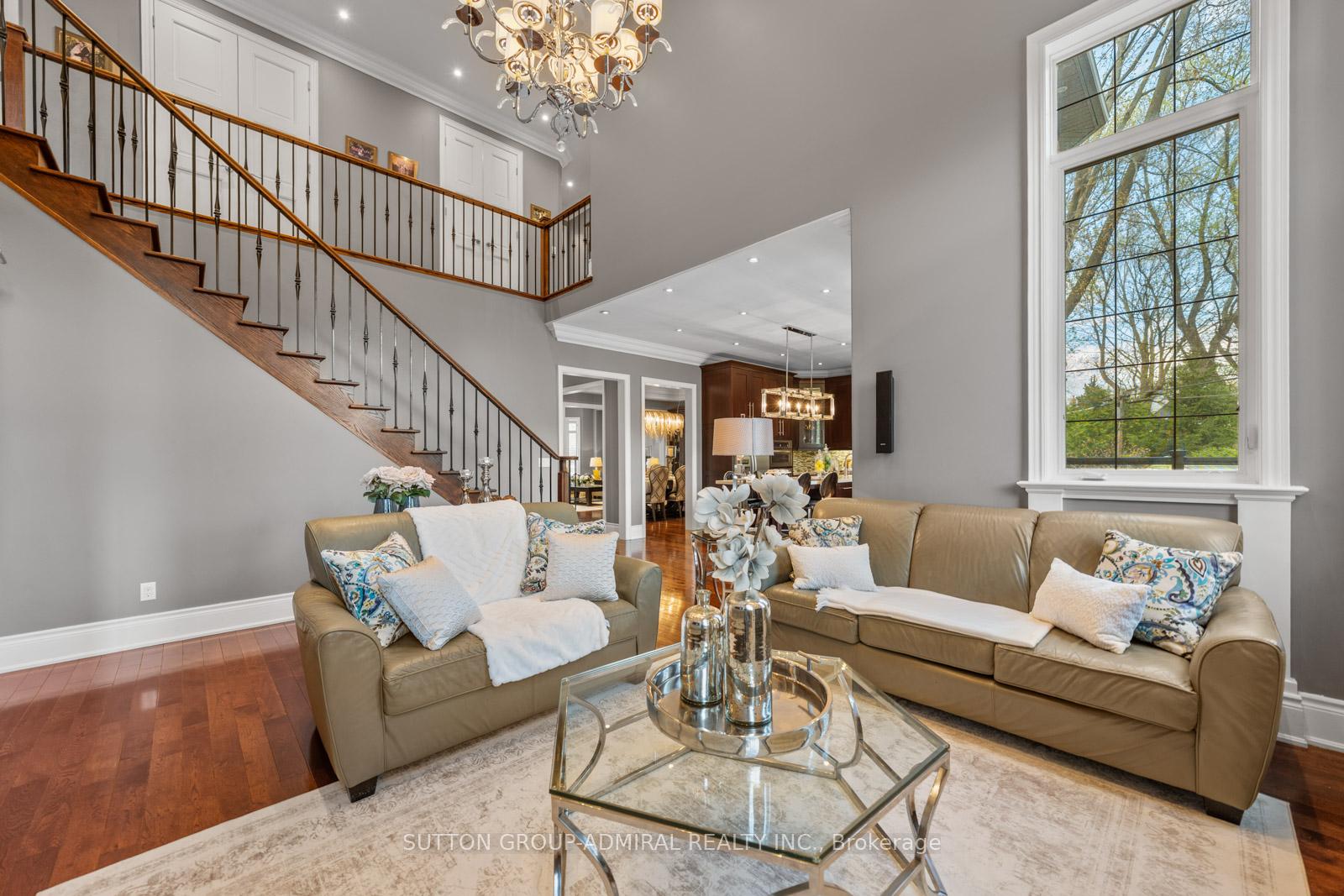 Photo 18 of 9 Cheshire Drive, Etobicoke, Princess-Rosethorn — HOMEH