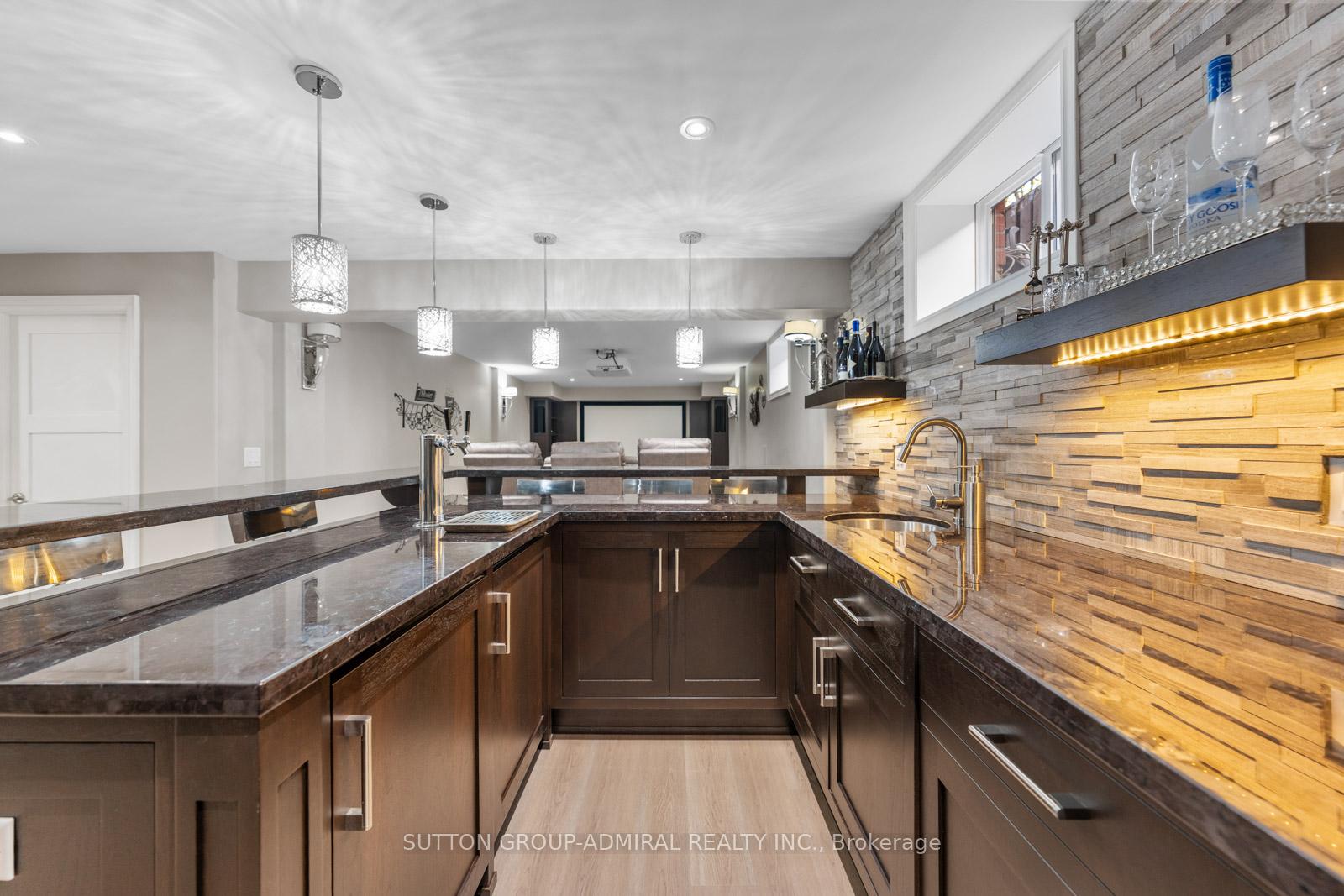 Photo 38 of 9 Cheshire Drive, Etobicoke, Princess-Rosethorn — HOMEH
