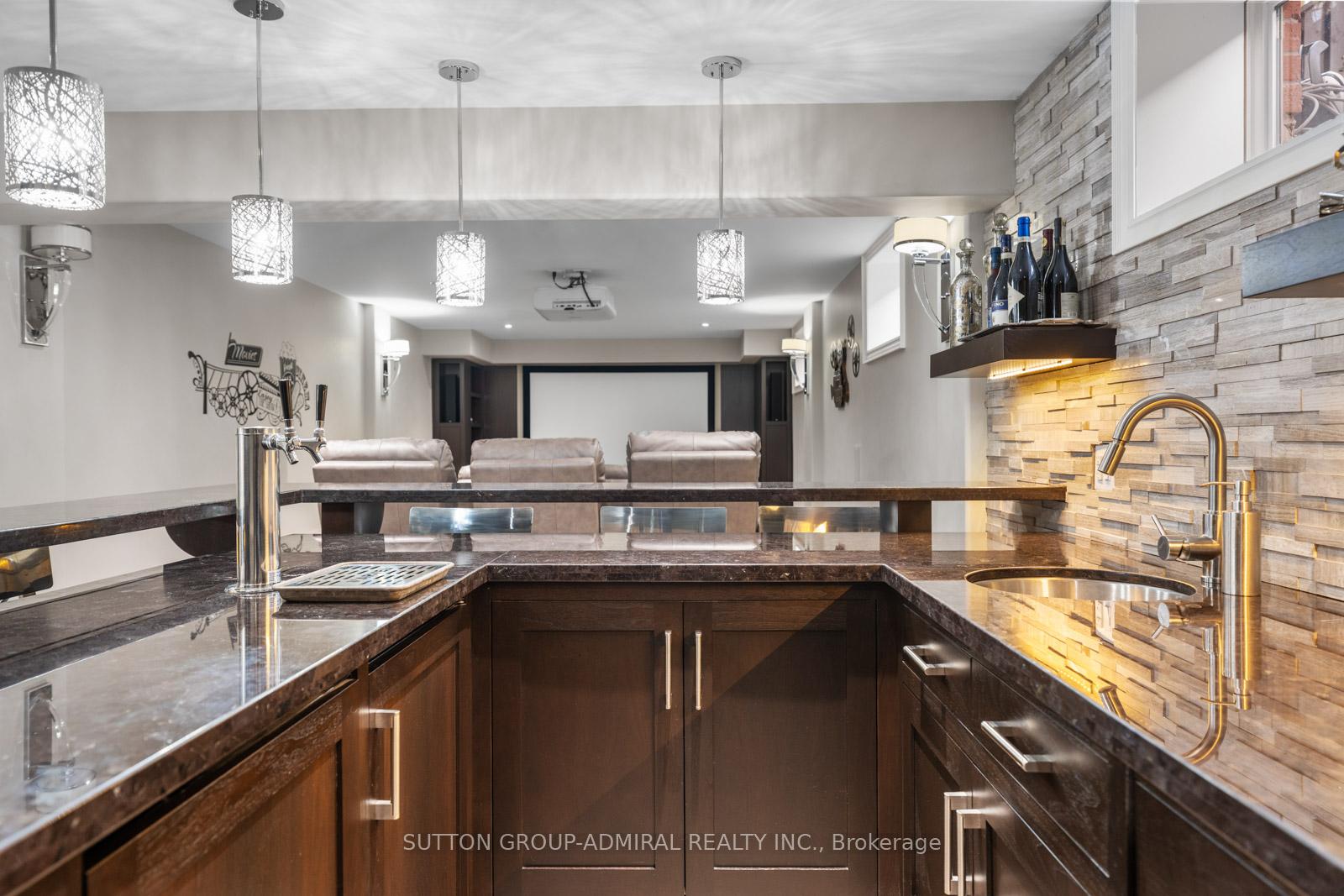 Photo 39 of 9 Cheshire Drive, Etobicoke, Princess-Rosethorn — HOMEH
