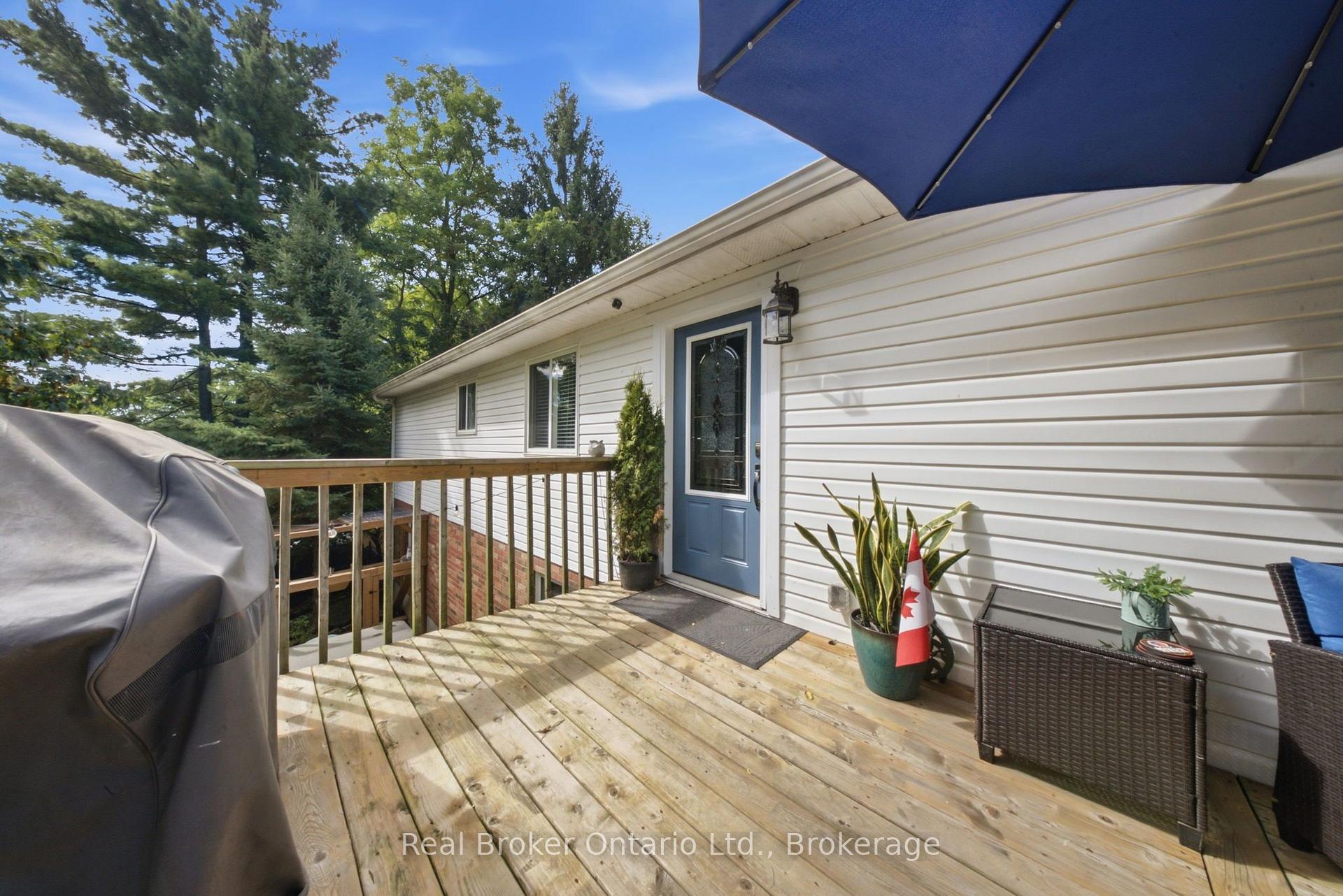 Photo 5 of 11 Dundas Street W, Brant, Paris — HOMEH
