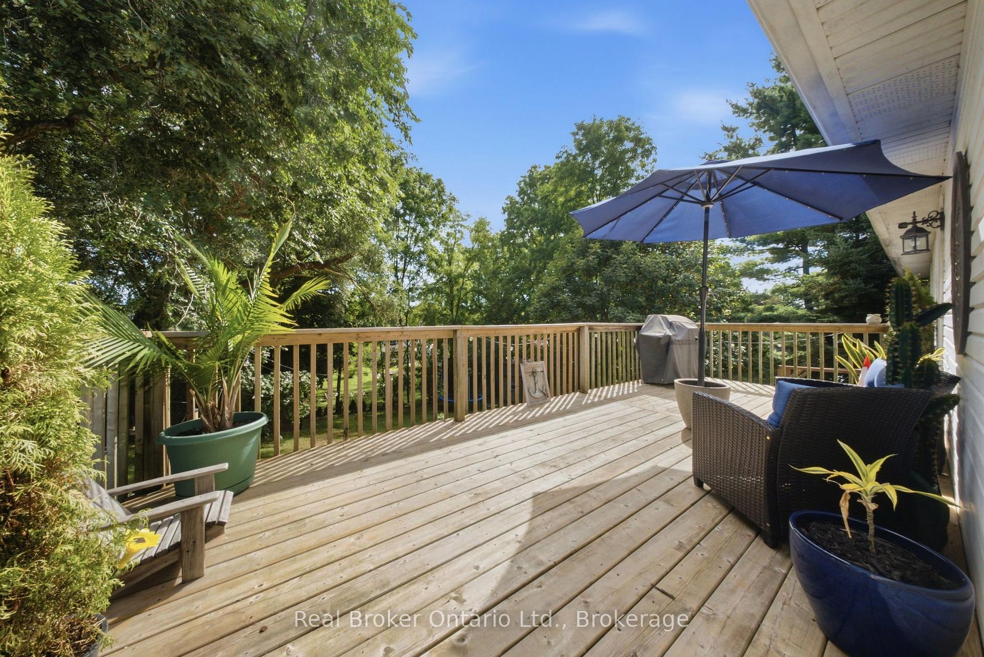 Photo 6 of 11 Dundas Street W, Brant, Paris — HOMEH